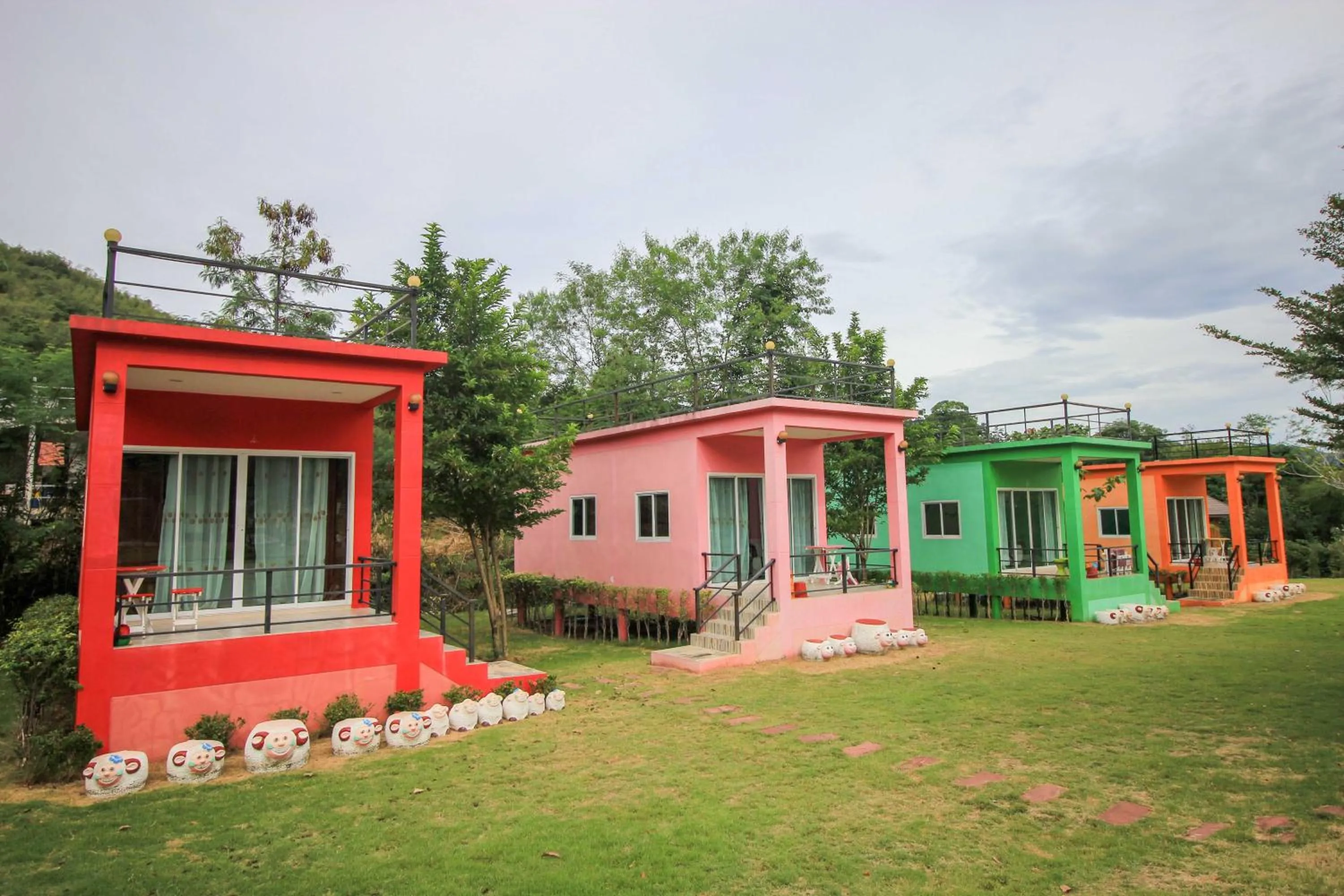 Day in Tanihill Resort