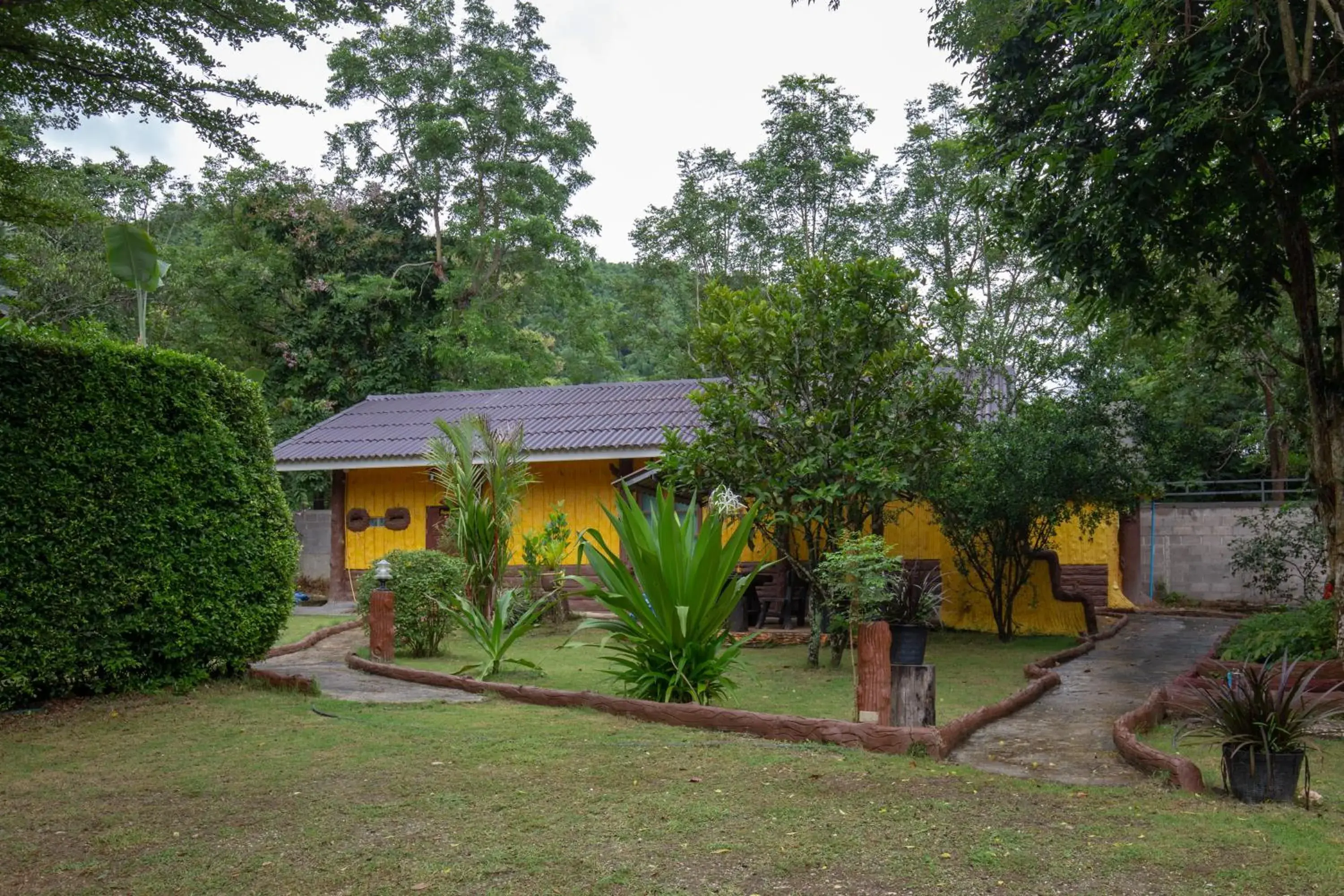 Family Bungalow in Tanihill Resort Family Bungalow in Tanihill Resort