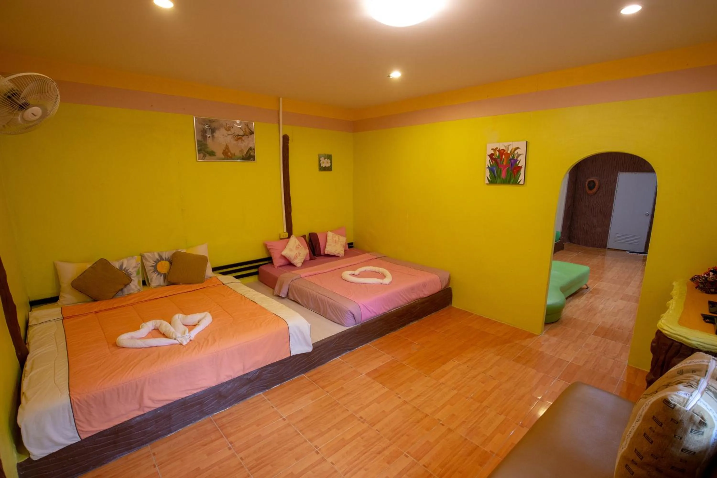 Bedroom, Bed in Tanihill Resort