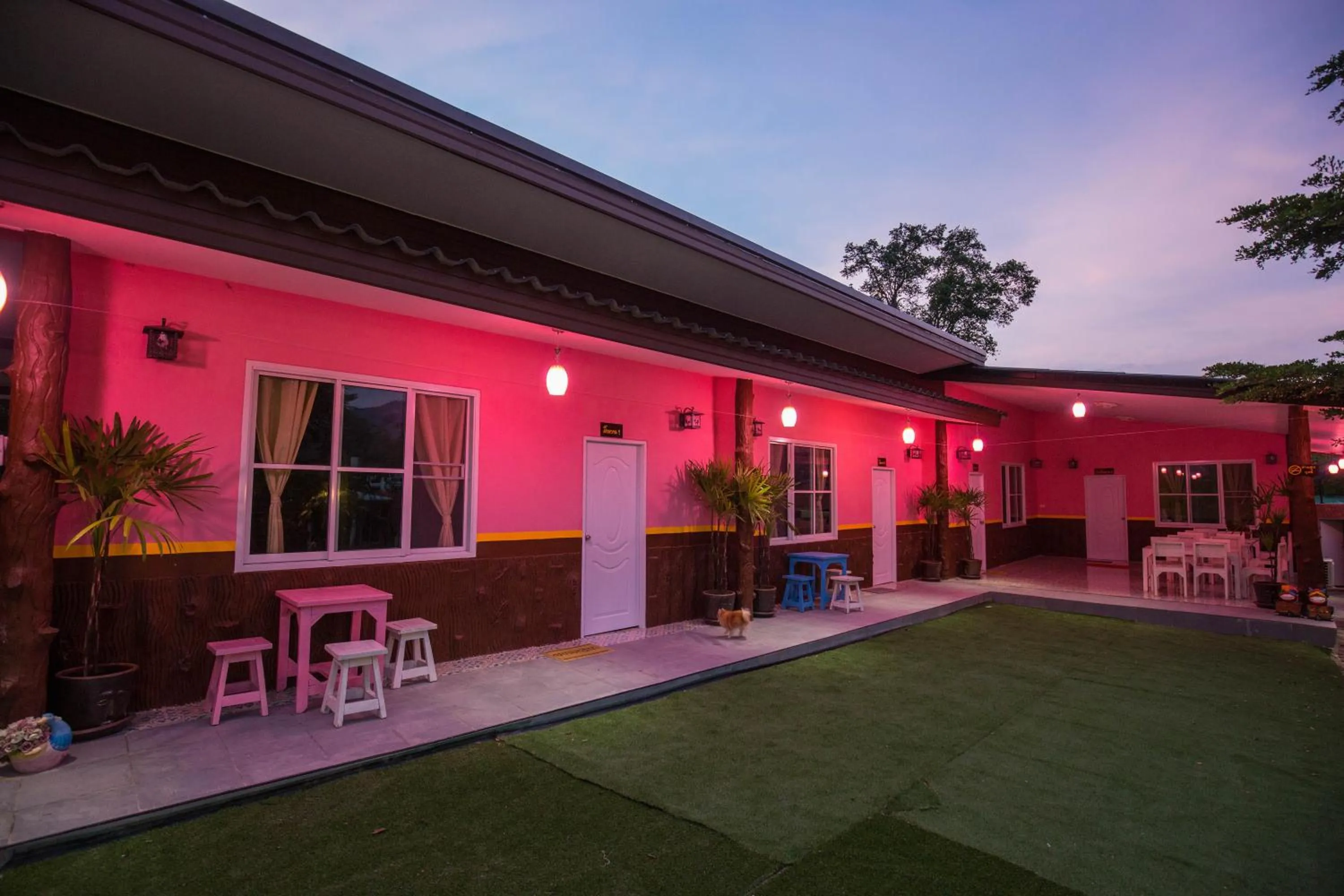 Facade/entrance in Tanihill Resort