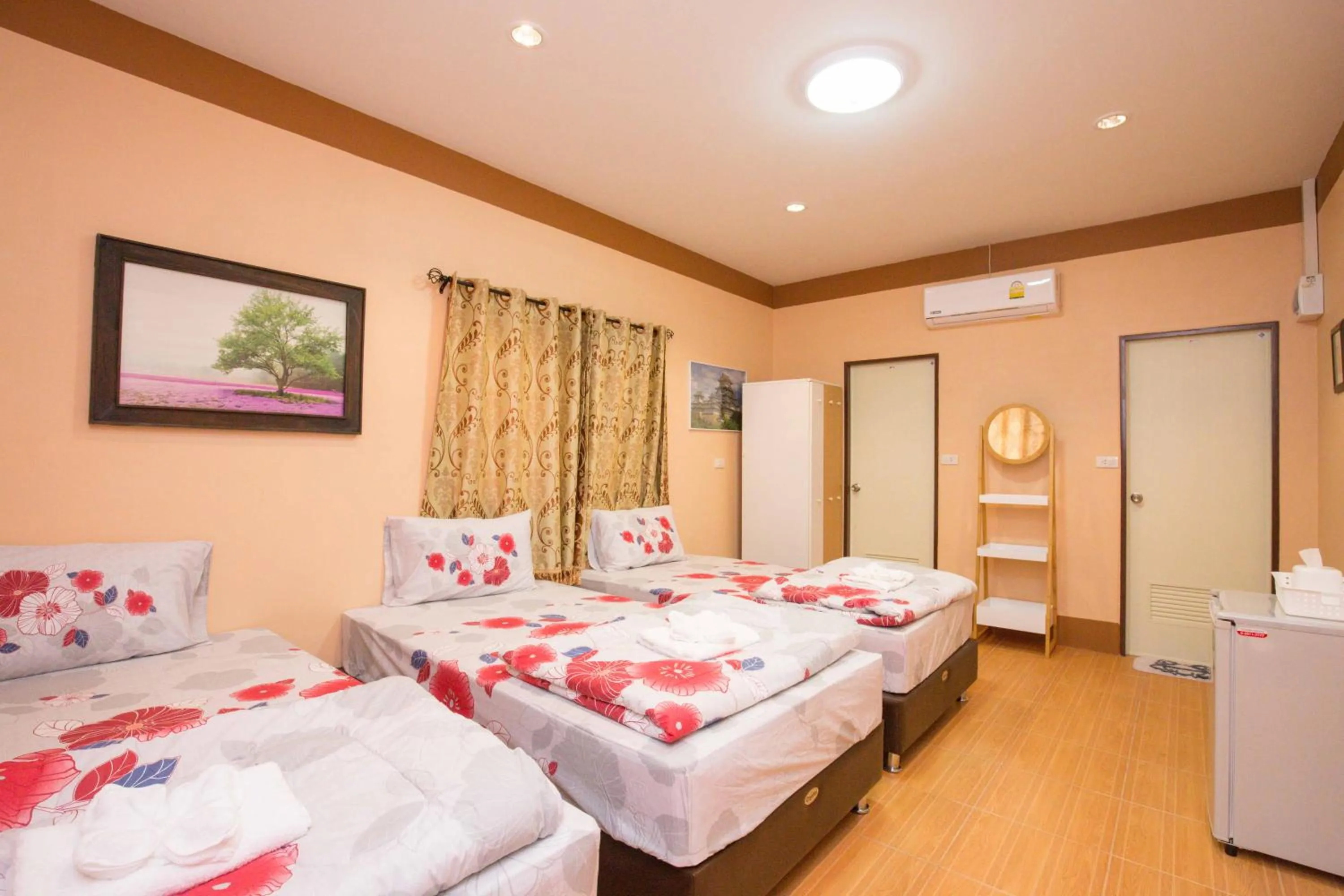 Bedroom, Bed in Tanihill Resort