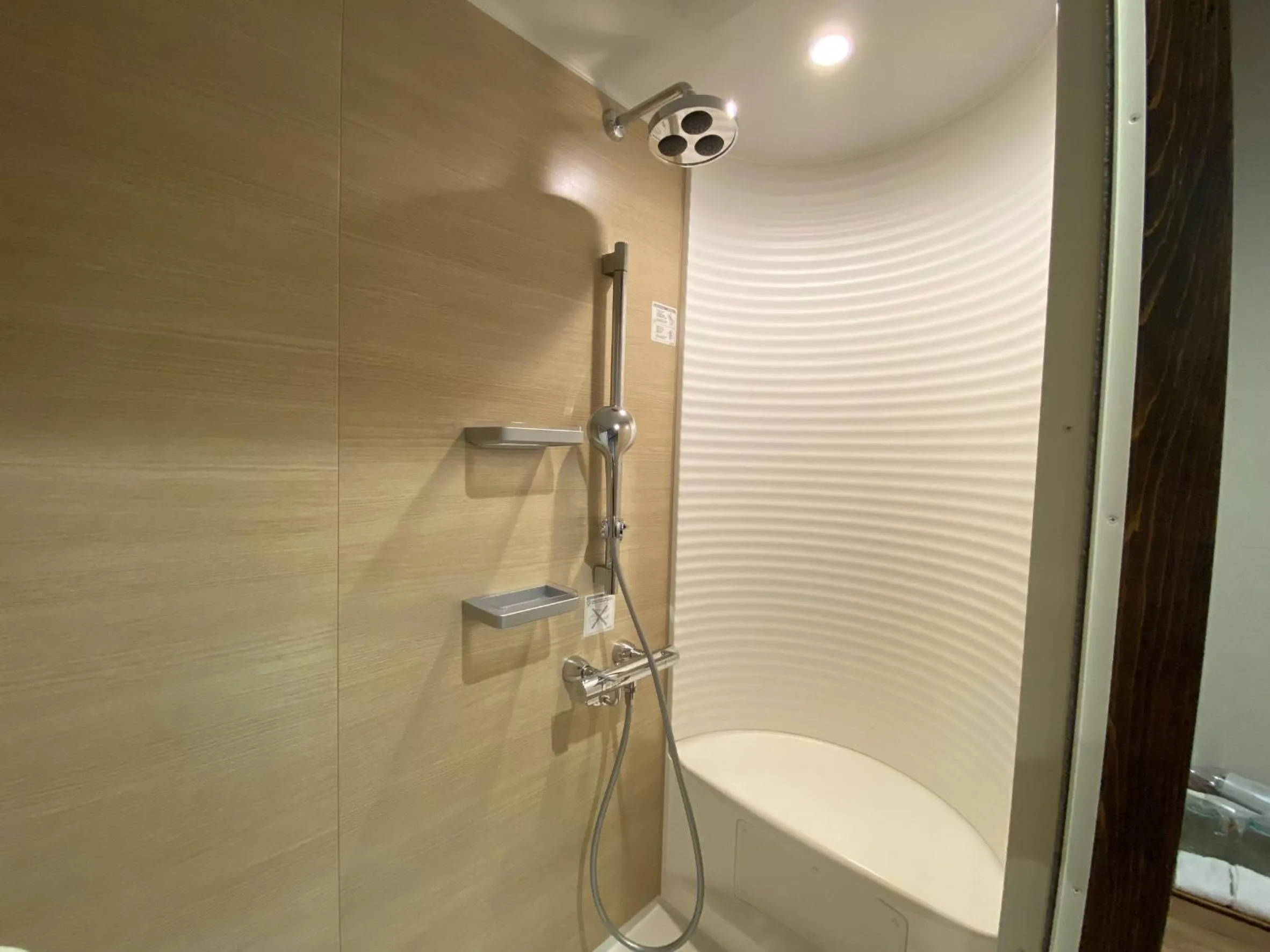 Shower in Okutsu Onsen Komeya Club