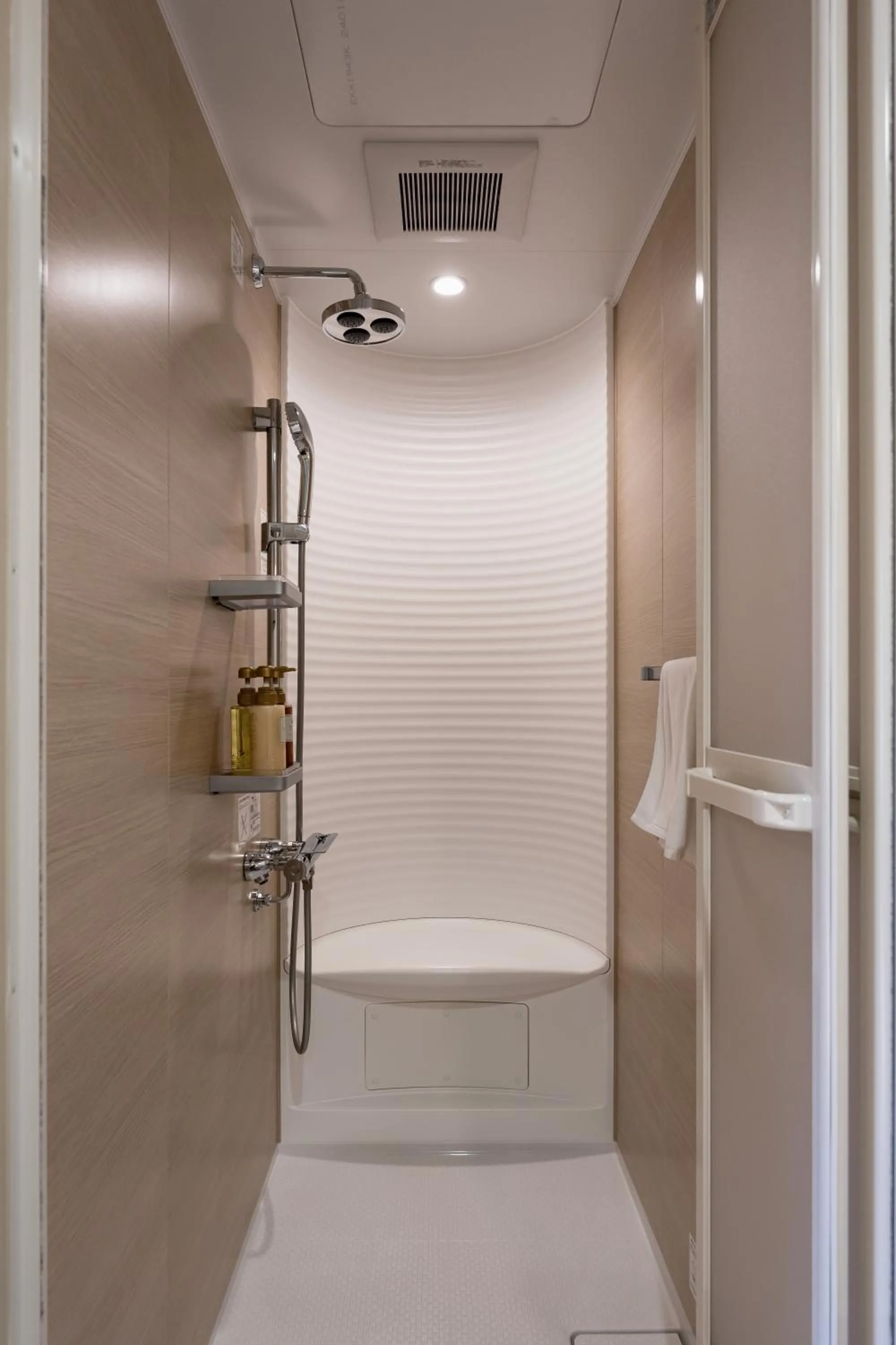 Shower in Okutsu Onsen Komeya Club