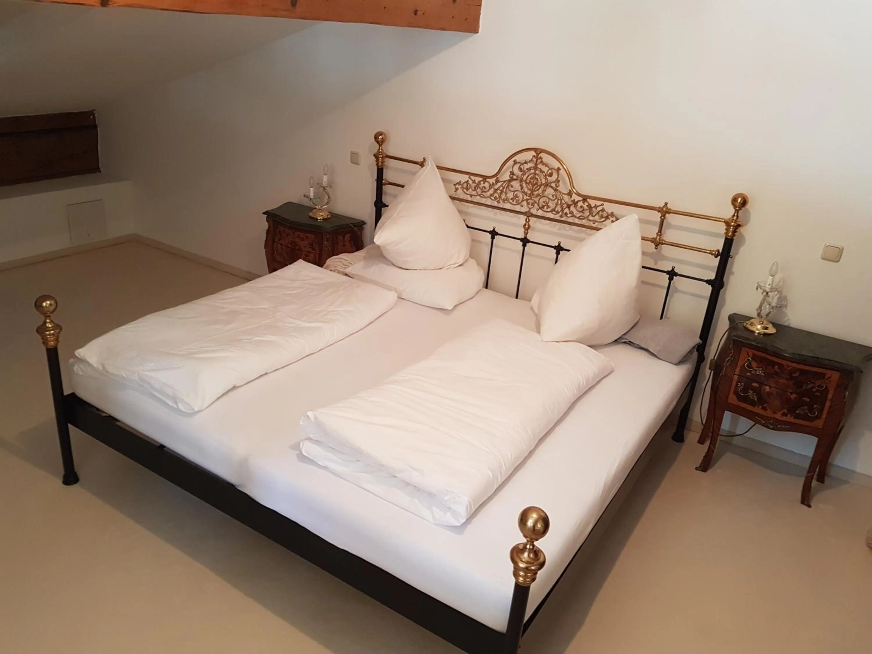 Photo of the whole room, Bed in Posthotel Sachrang