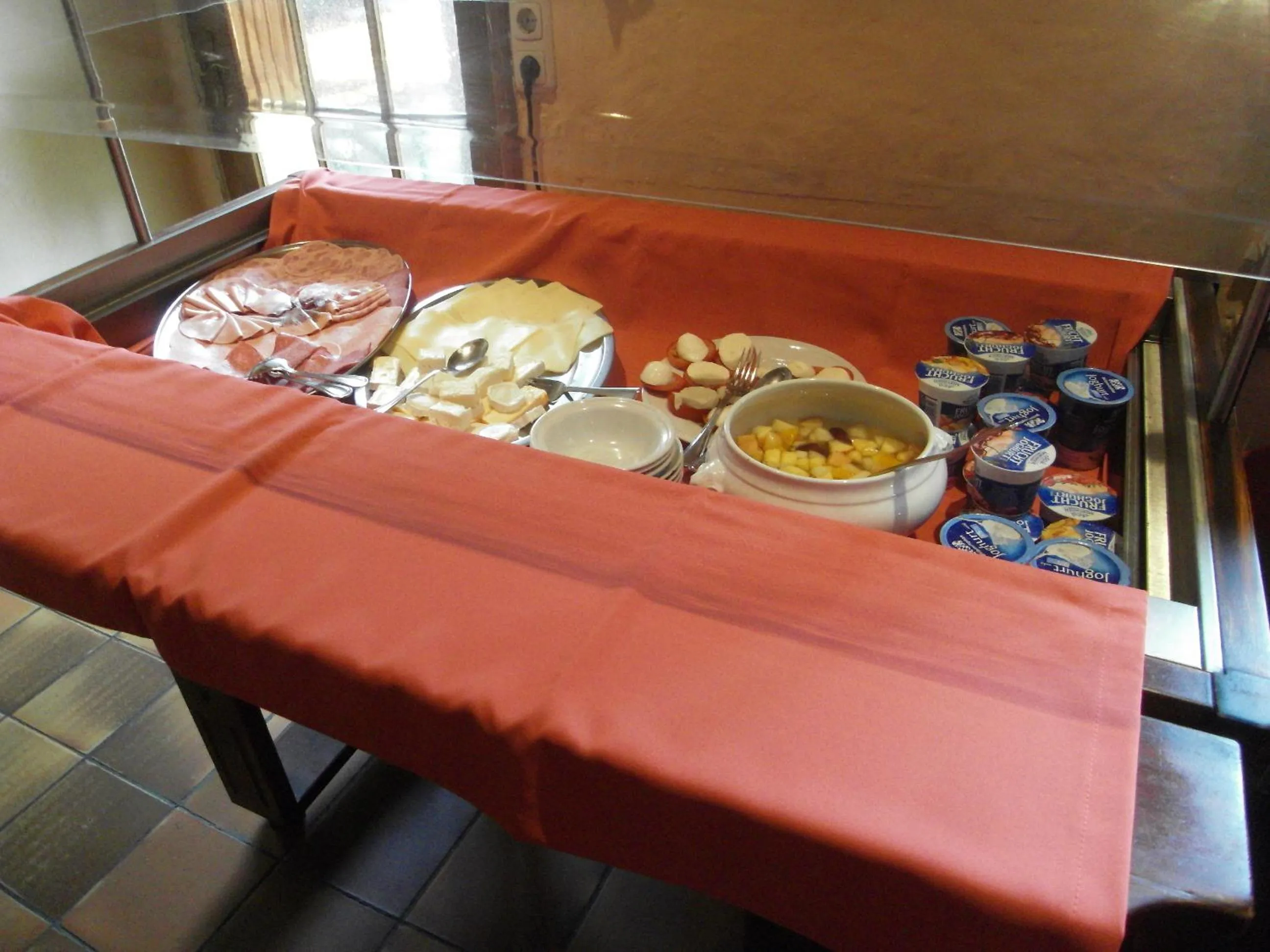 Buffet breakfast in Posthotel Sachrang