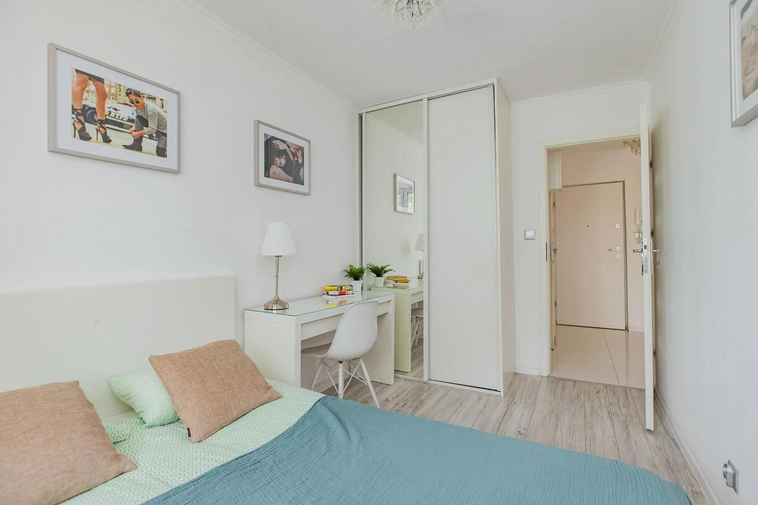 Bed in ShortStayPoland Aleje Jerozolimskie (B13)