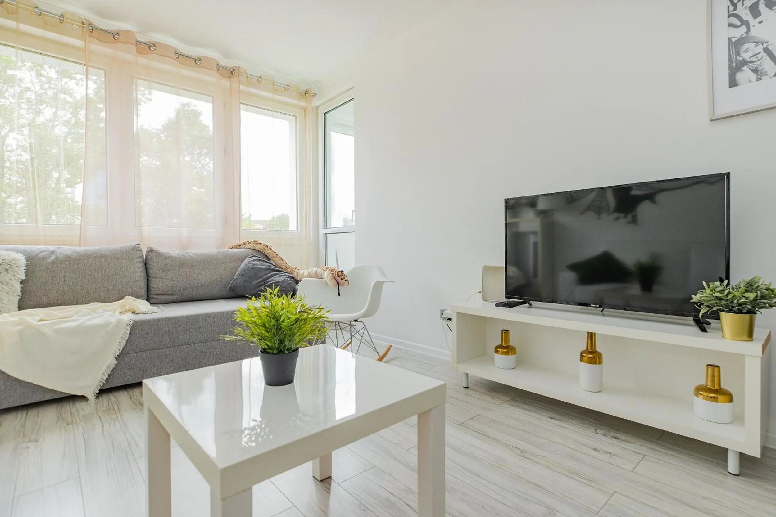 TV and multimedia in ShortStayPoland Aleje Jerozolimskie (B13)