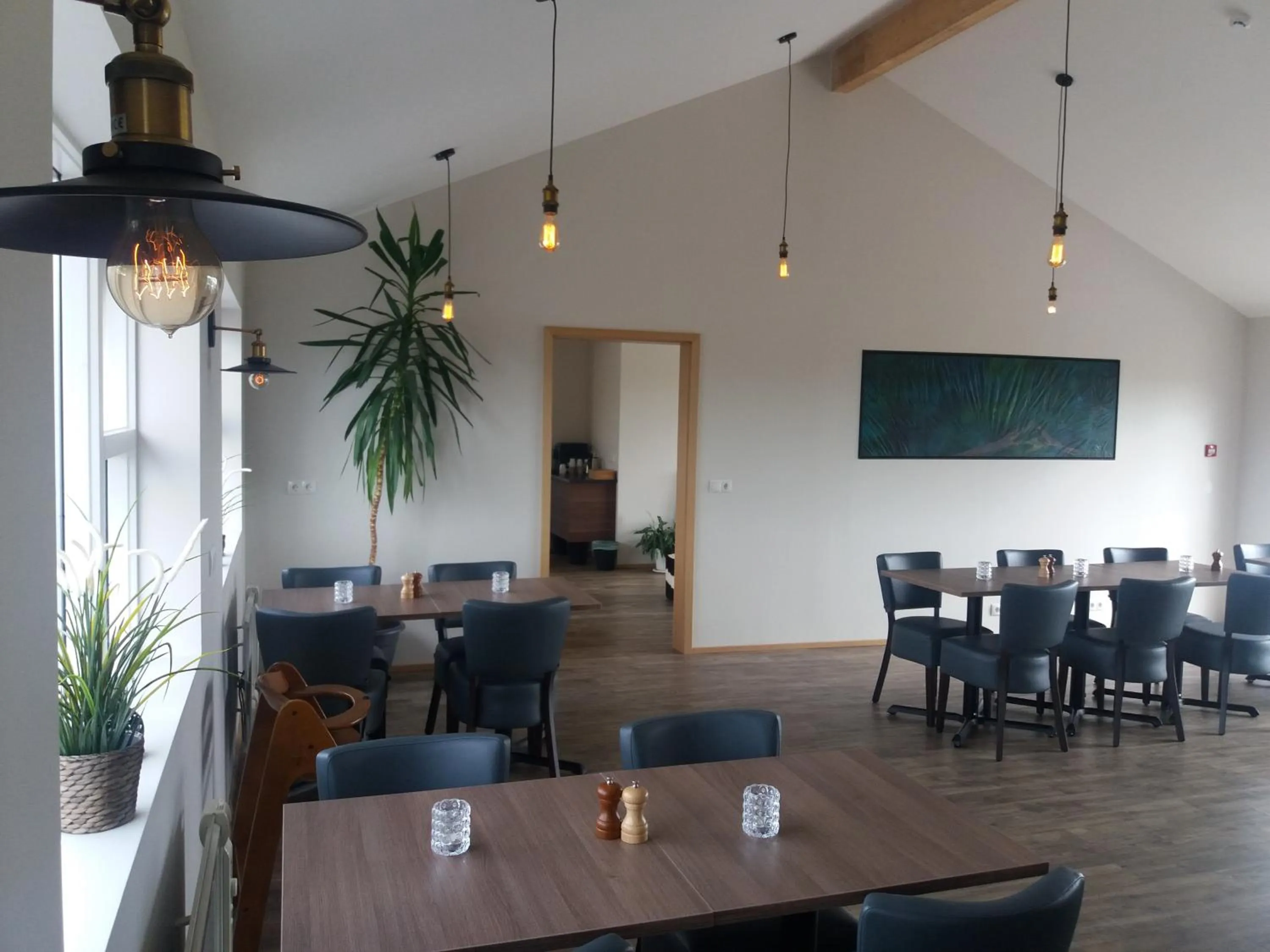 Restaurant/places to eat in Hotel Vos