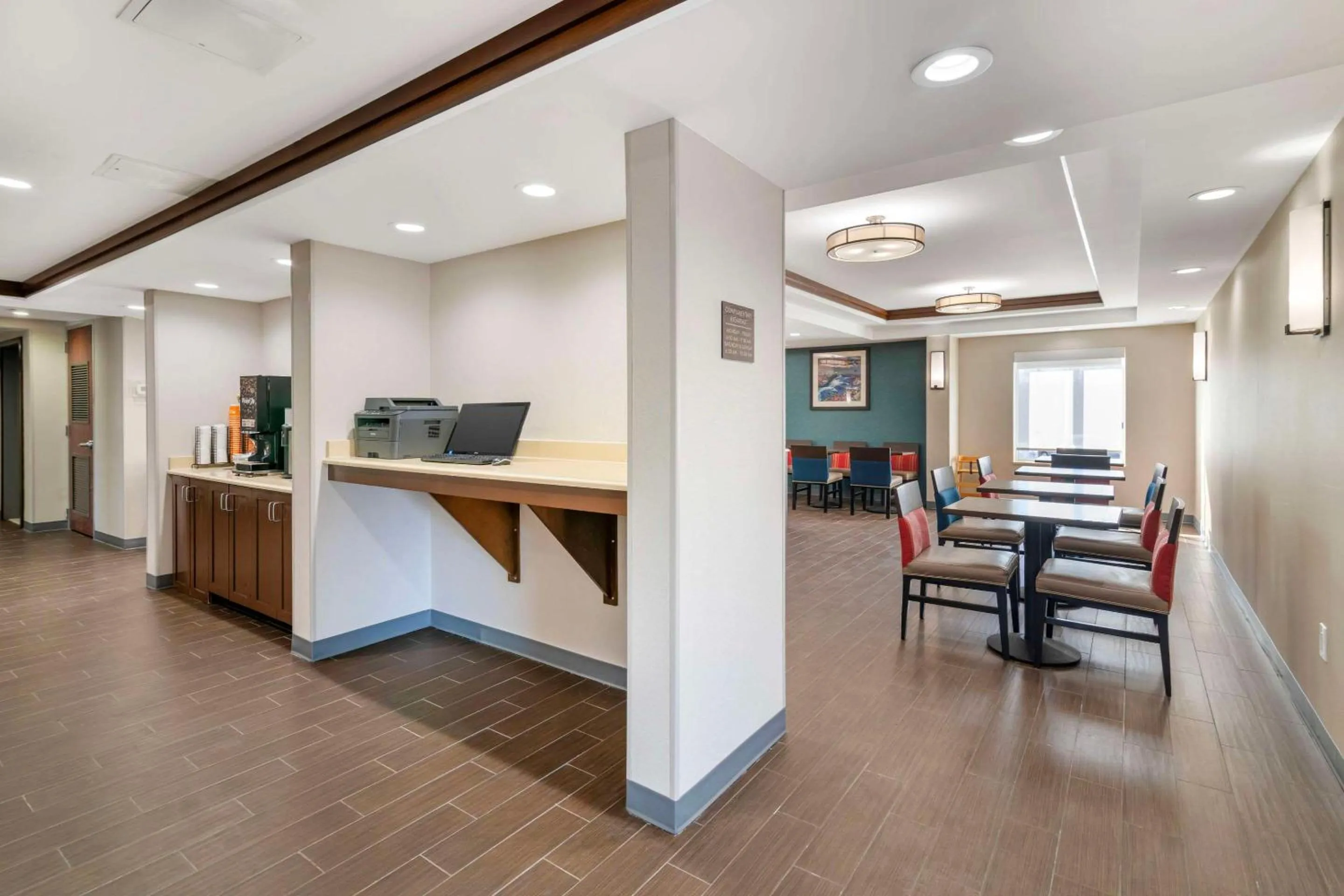 Business facilities in Comfort Inn Manchester Airport