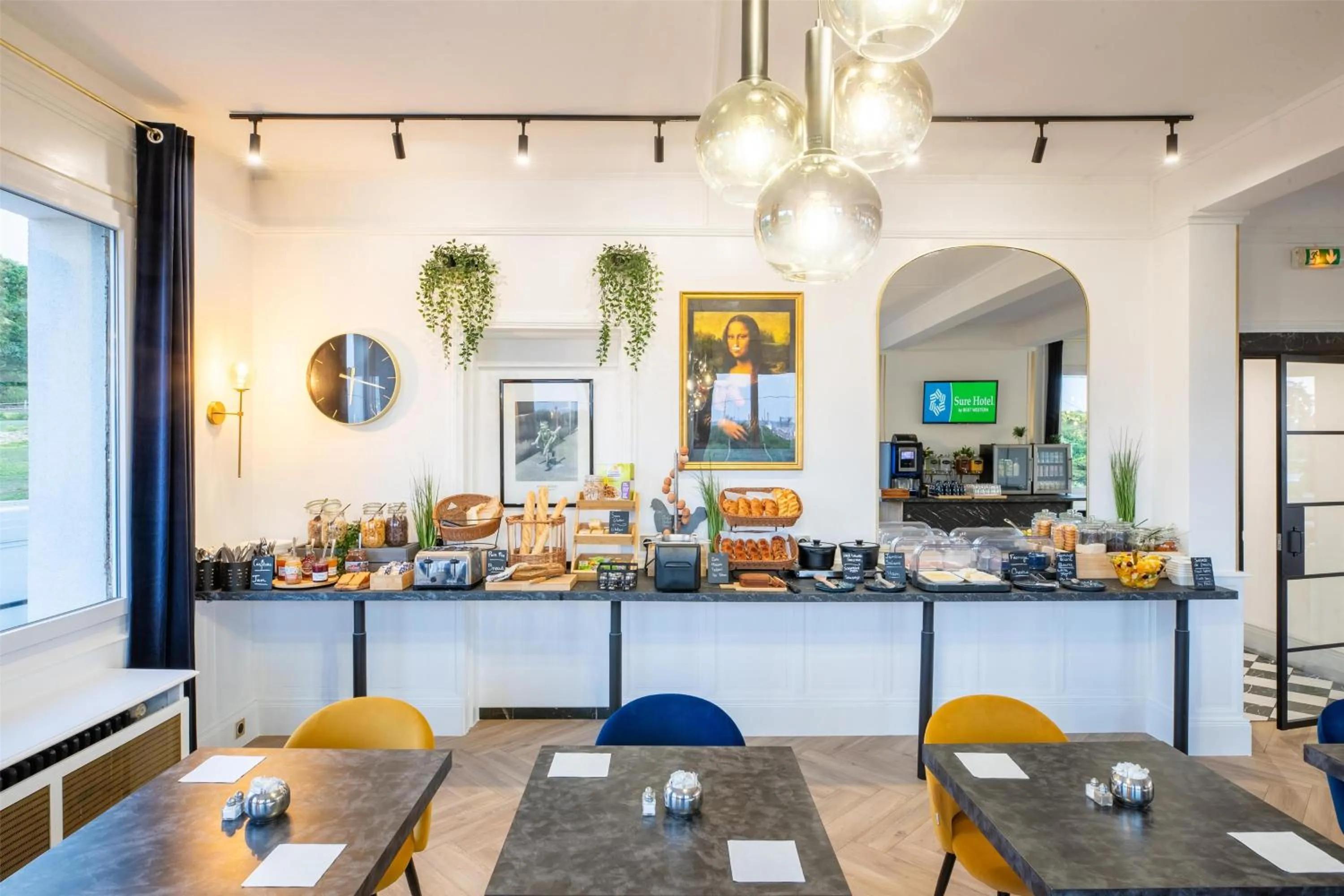 Breakfast in Sure Hotel by Best Western Port Jérome - Le Havre