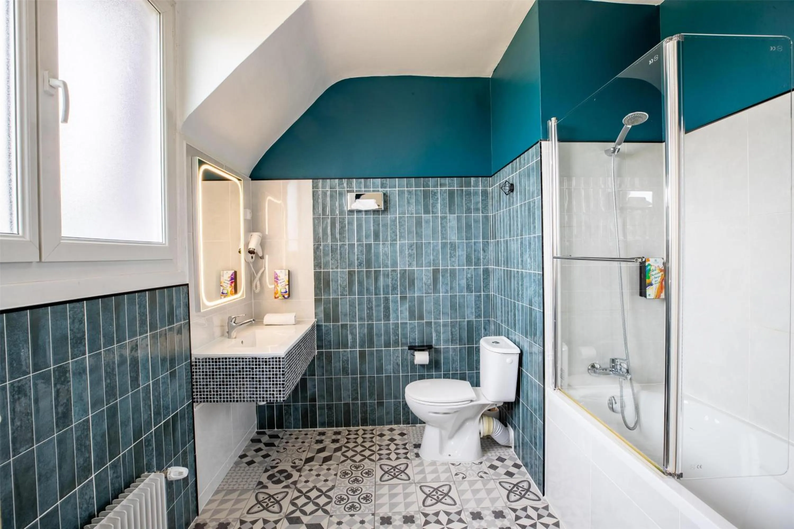 Bathroom in Sure Hotel by Best Western Port Jérome - Le Havre