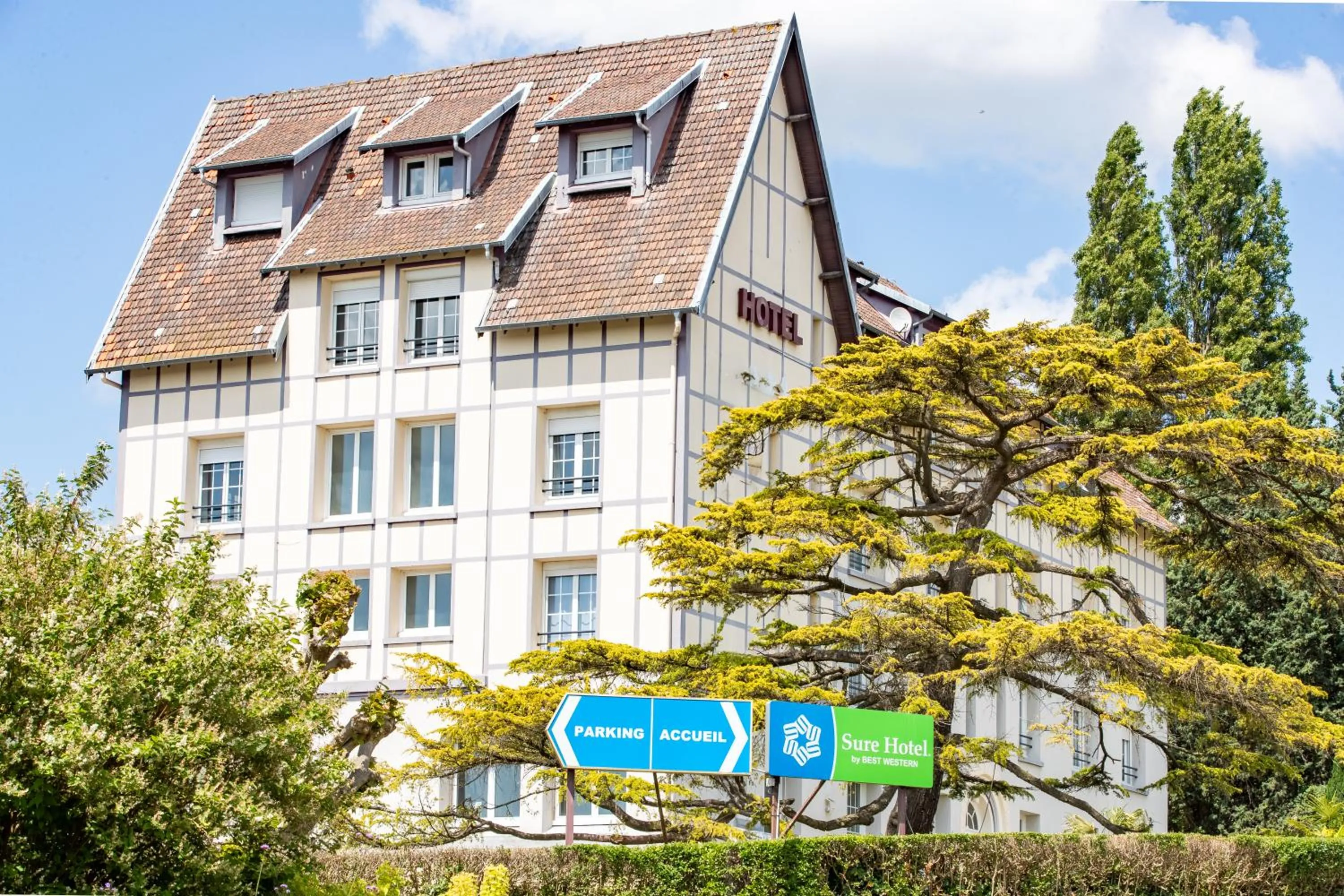 Property building in Sure Hotel by Best Western Port Jérome - Le Havre