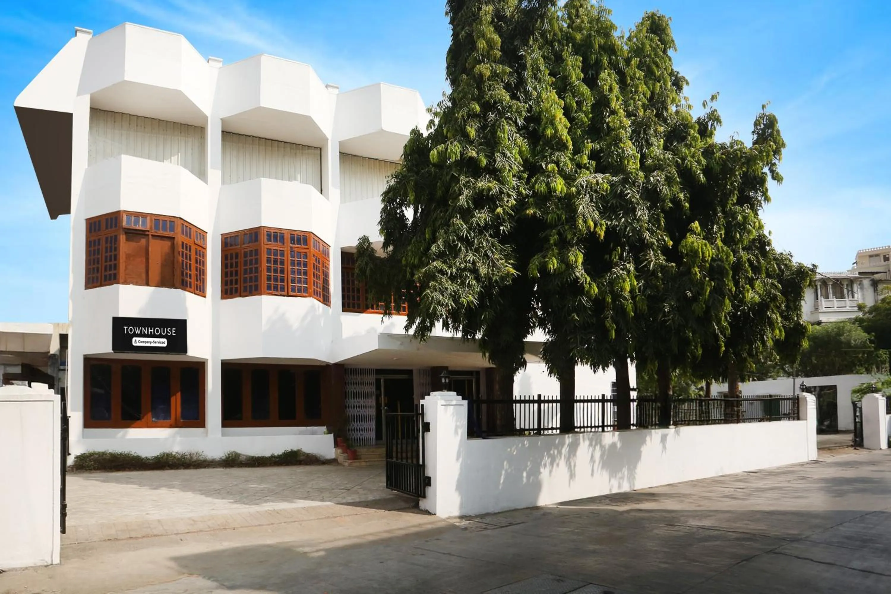 Facade/entrance in Super Townhouse Pichola Formerly Vinayak