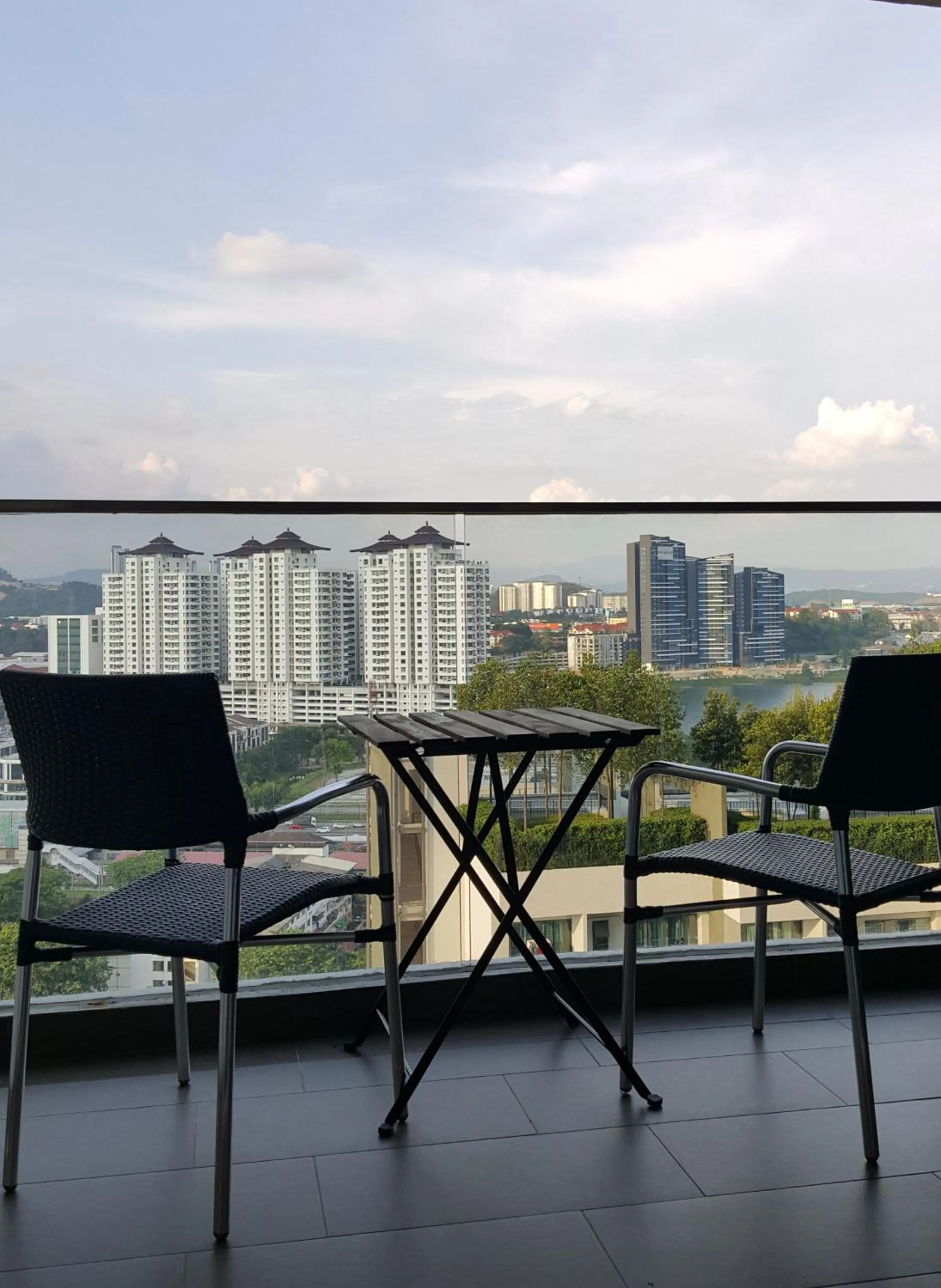 Day in Skyview Univ360 Place Facing Mines Lake