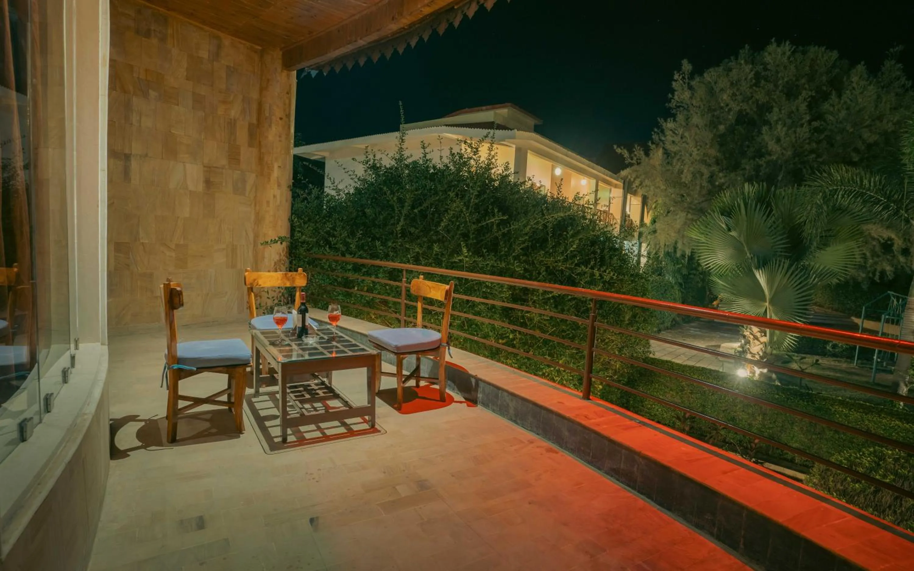Lounge or bar in Abhyaran Resort & Spa Ranthambore
