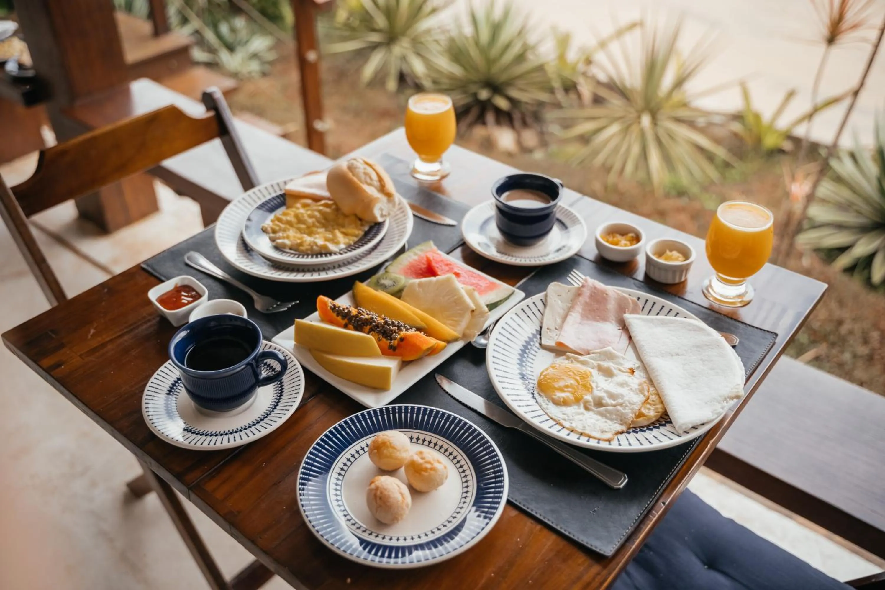 Continental breakfast in Bonito Paraiso Ilha Grande