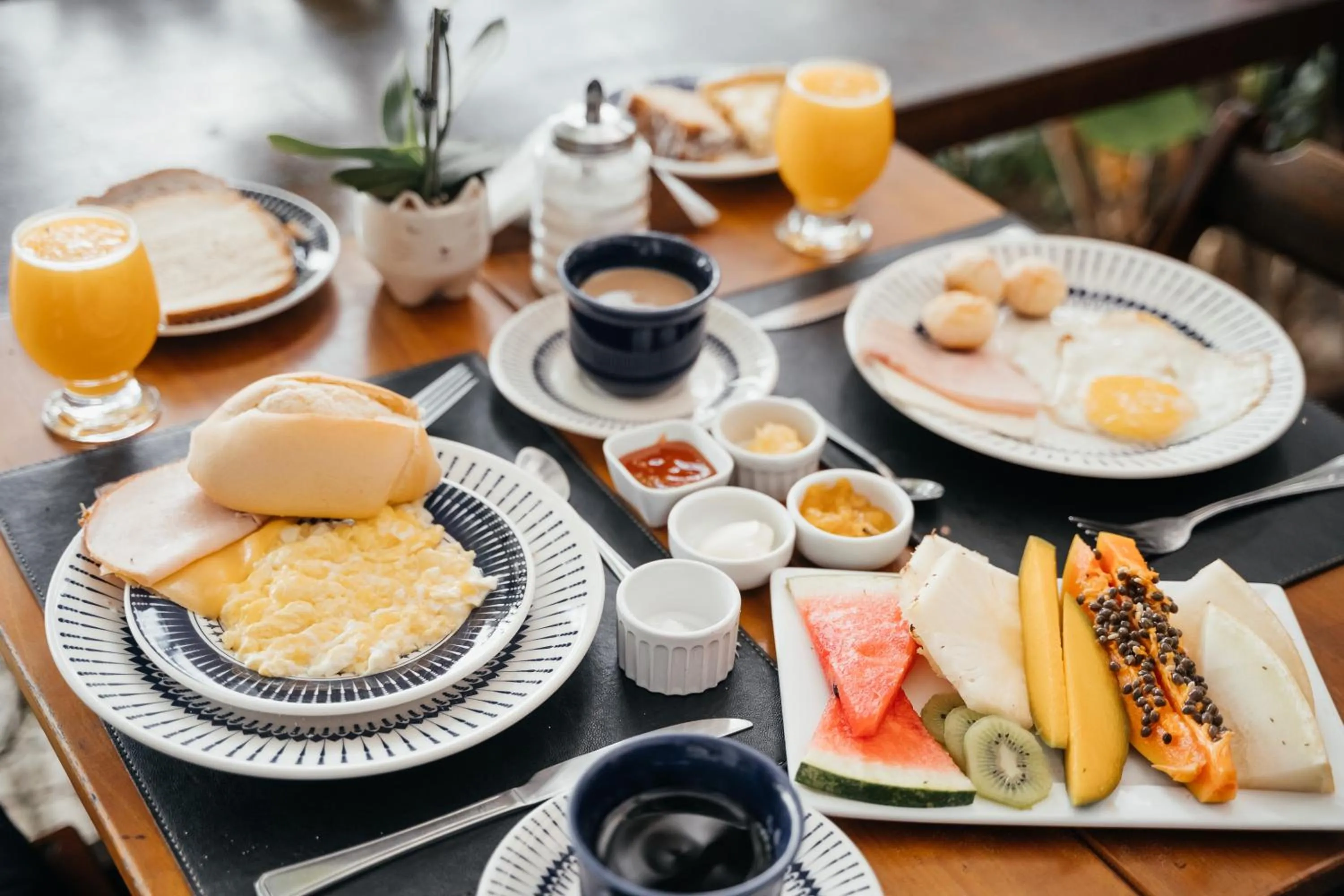 Continental breakfast in Bonito Paraiso Ilha Grande