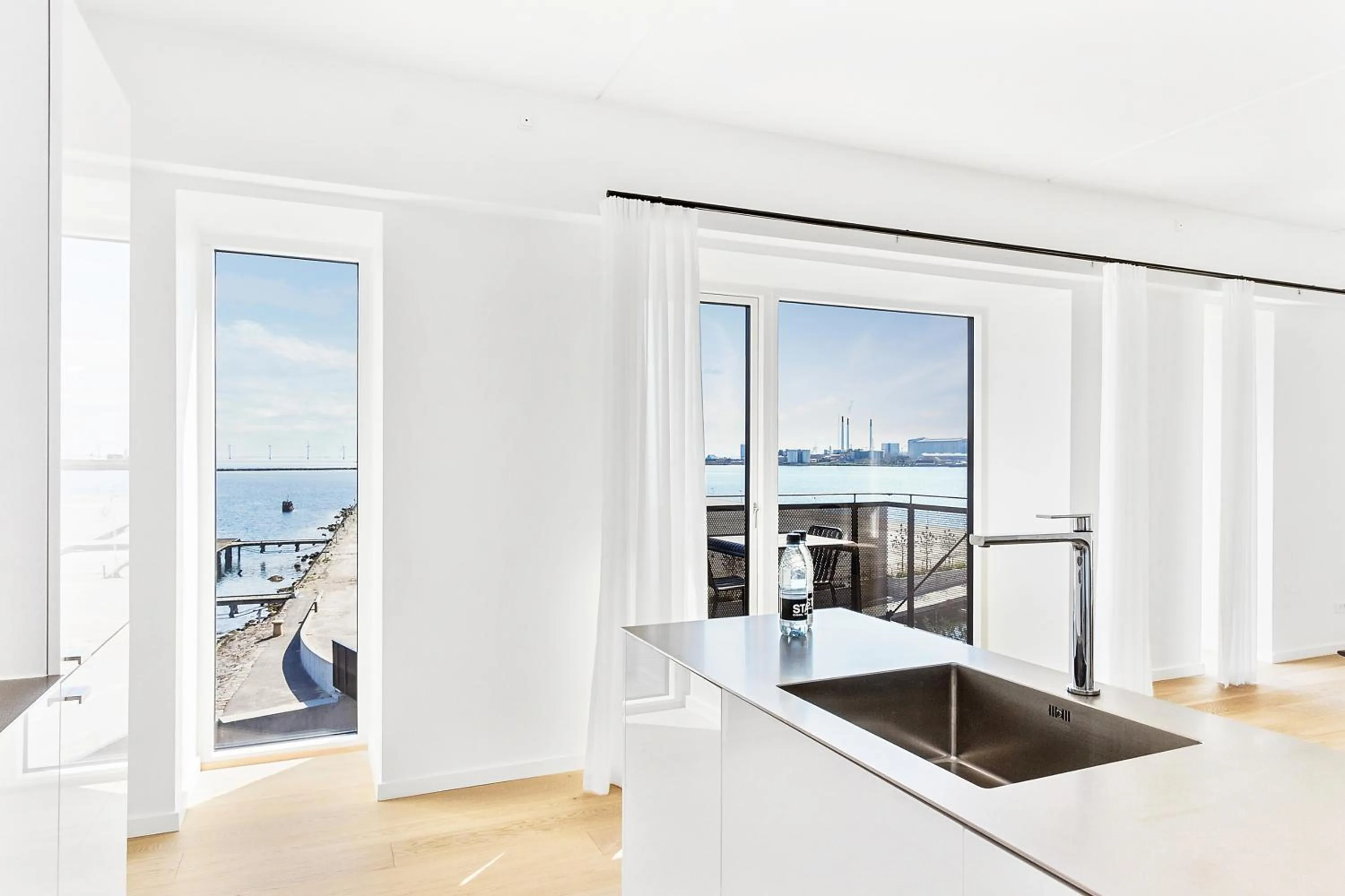 Kitchen or kitchenette in STAY Seaport