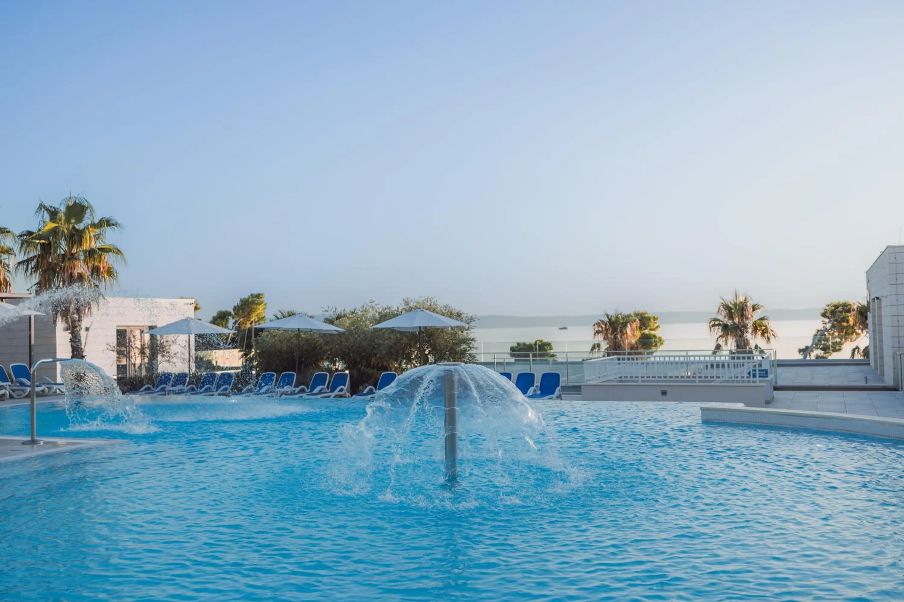 Swimming pool in Romana Beach Resort