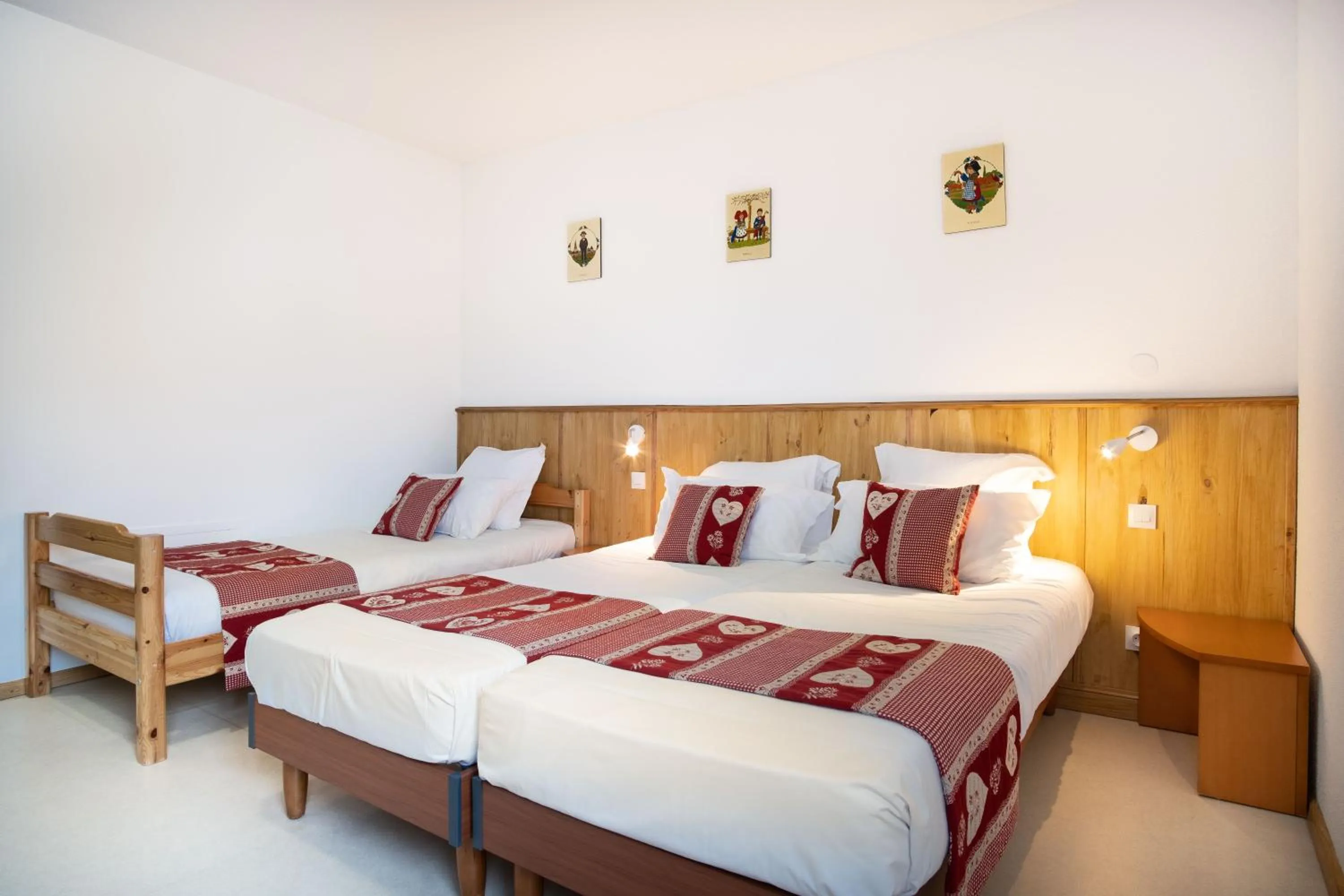 Bed in Hotel Relais d'ISSENHEIM Table d'hôtes