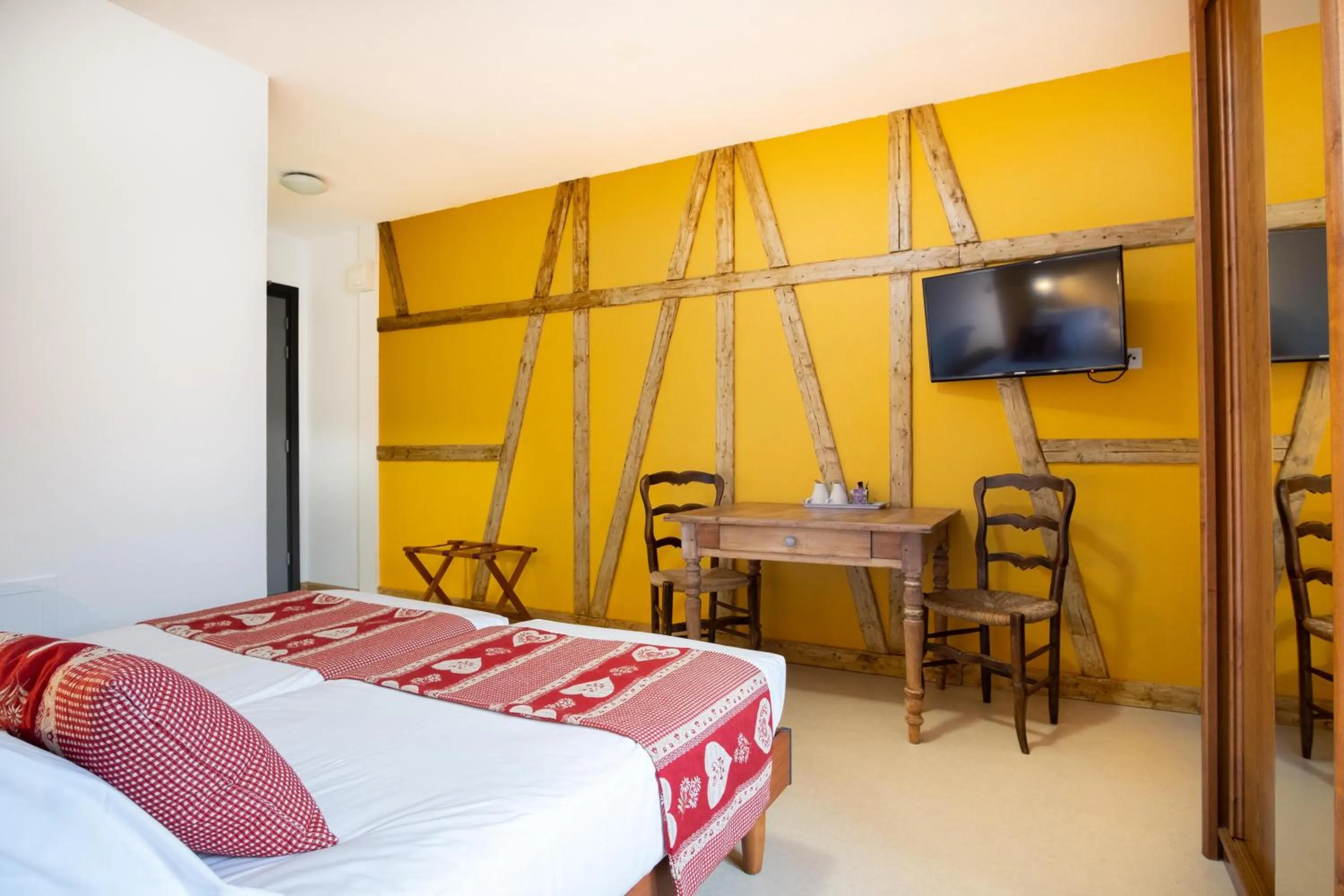 Decorative detail in Hotel Relais d'ISSENHEIM Table d'hôtes