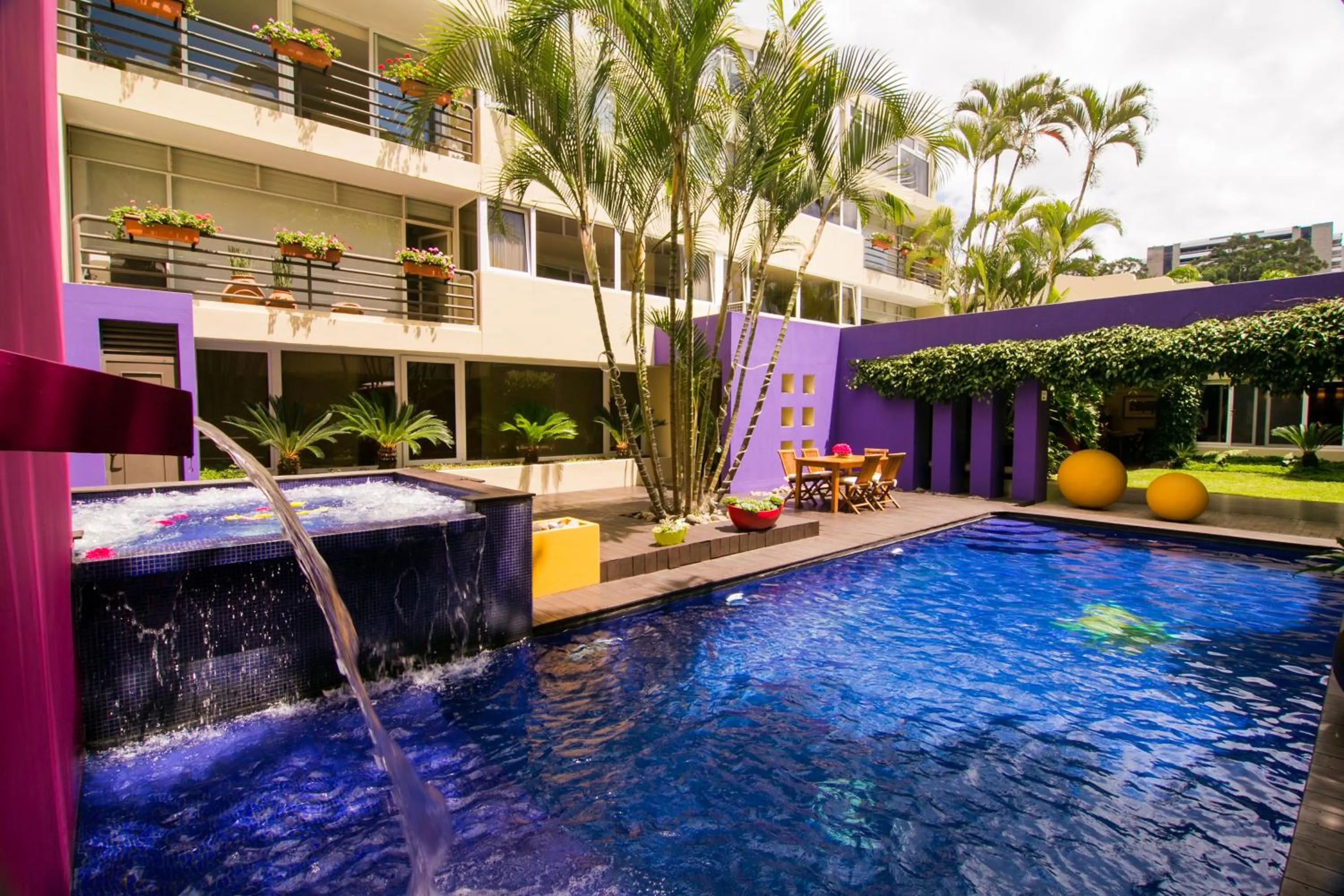 Swimming pool in Apart-Hotel Casa Serena