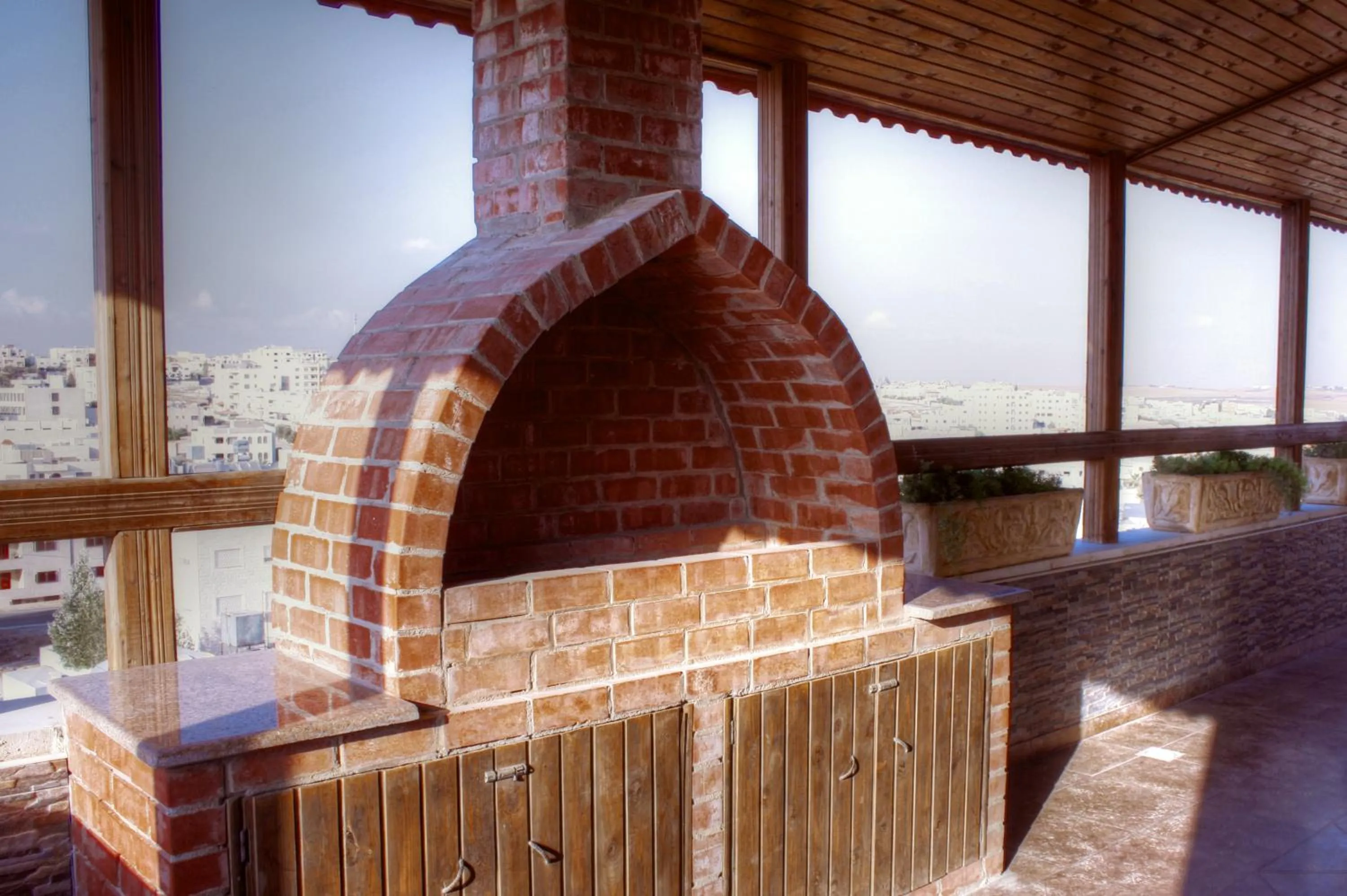 BBQ facilities in Mariam Hotel