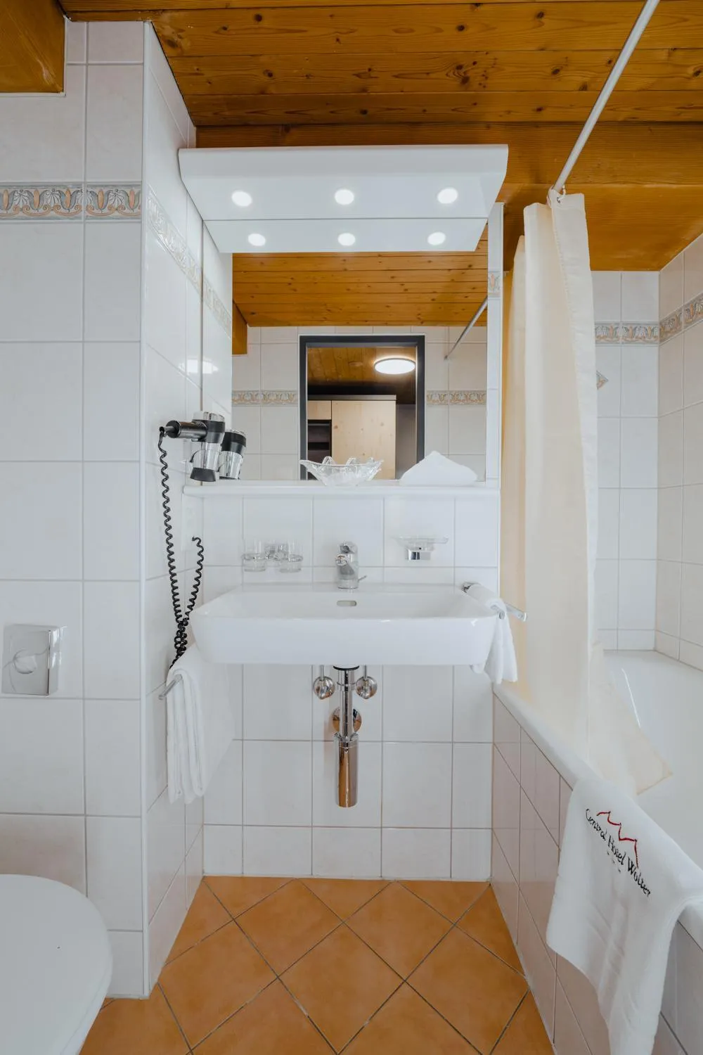 Bathroom in Hotel Central Wolter - Grindelwald