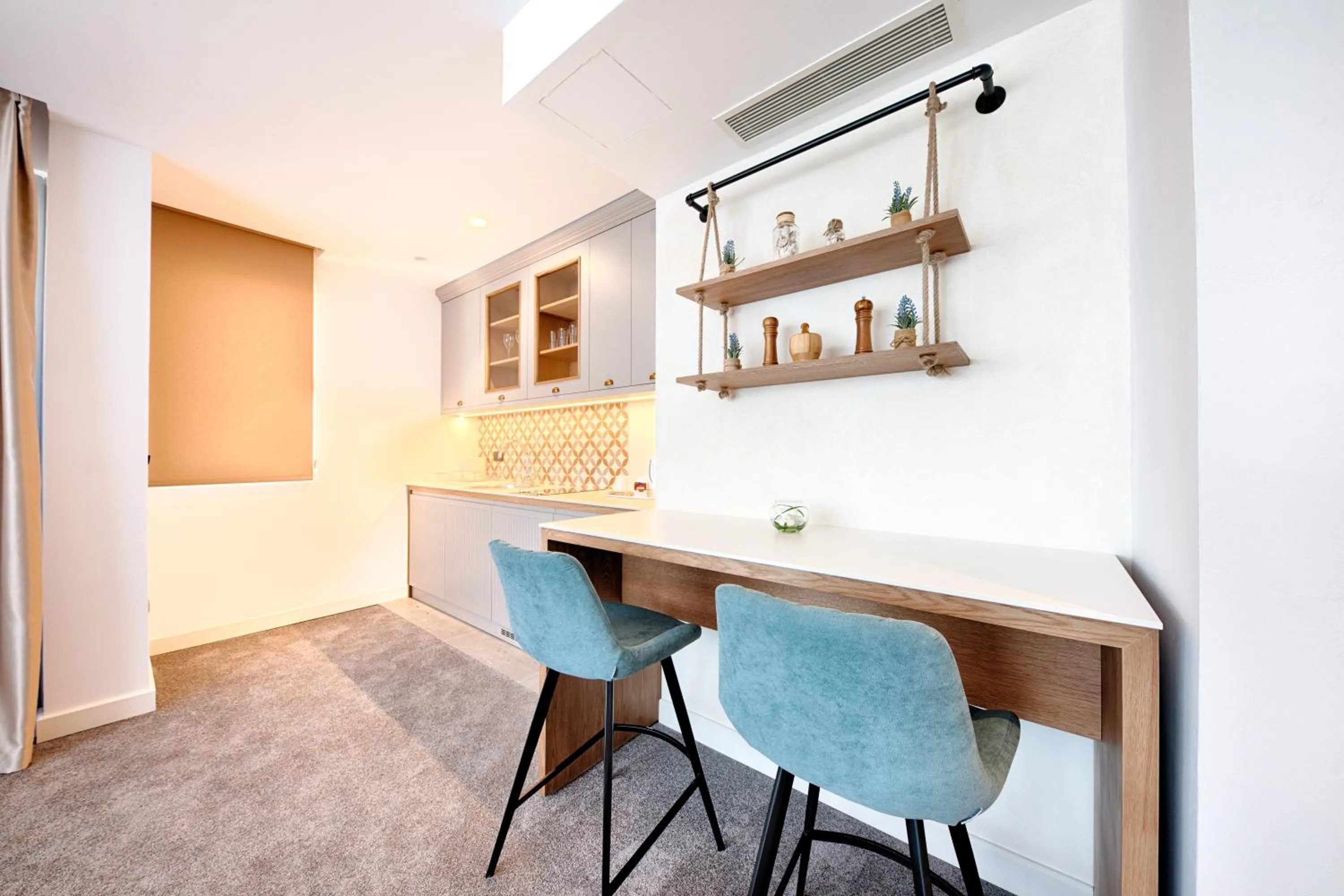 Kitchen or kitchenette in Kalamper Hotel & Spa