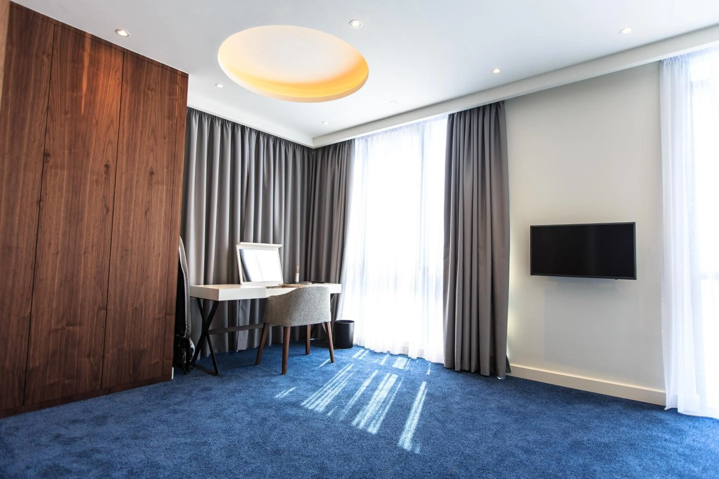 Communal lounge/ TV room in Kalamper Hotel & Spa