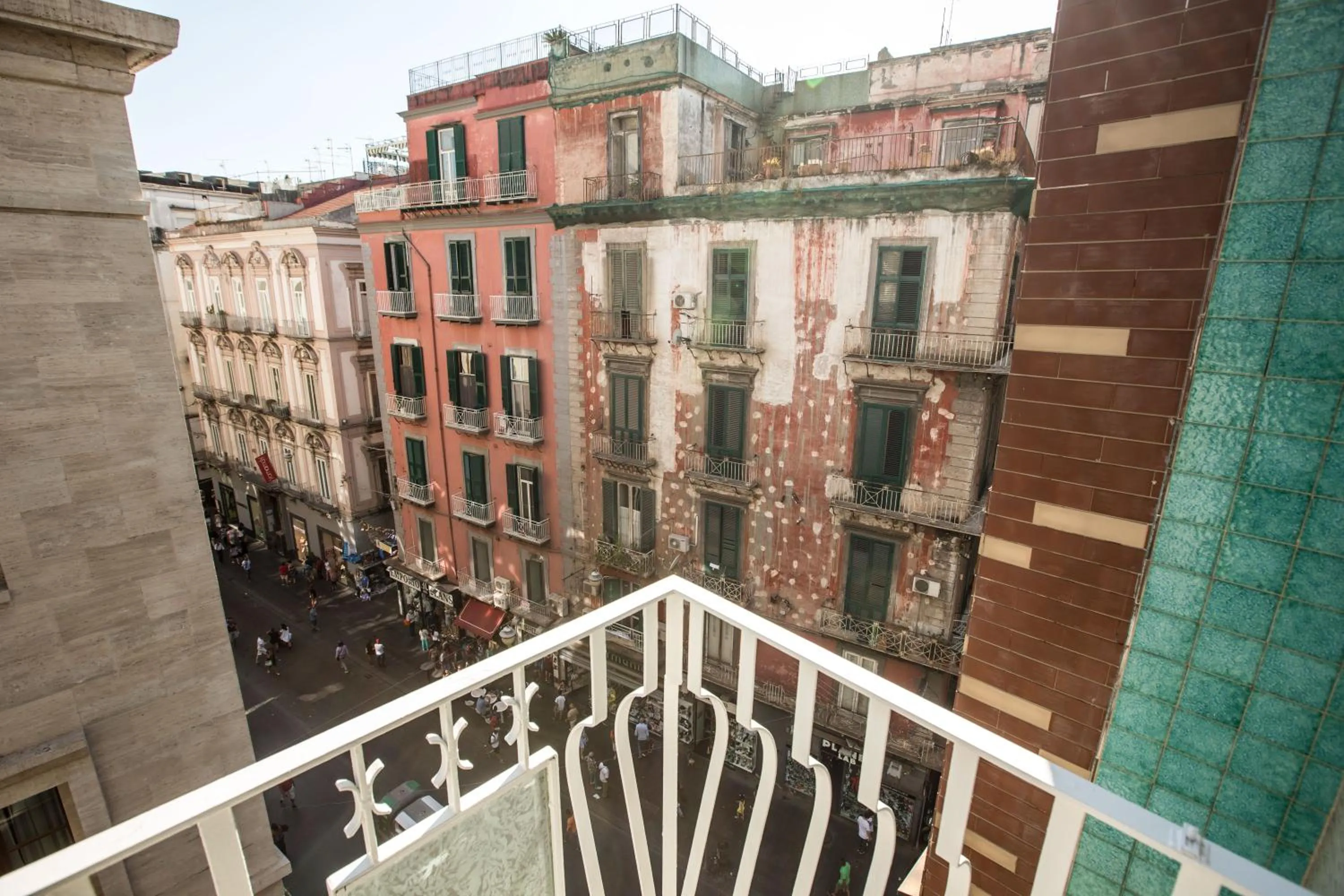 The Boutique Napoli Suite