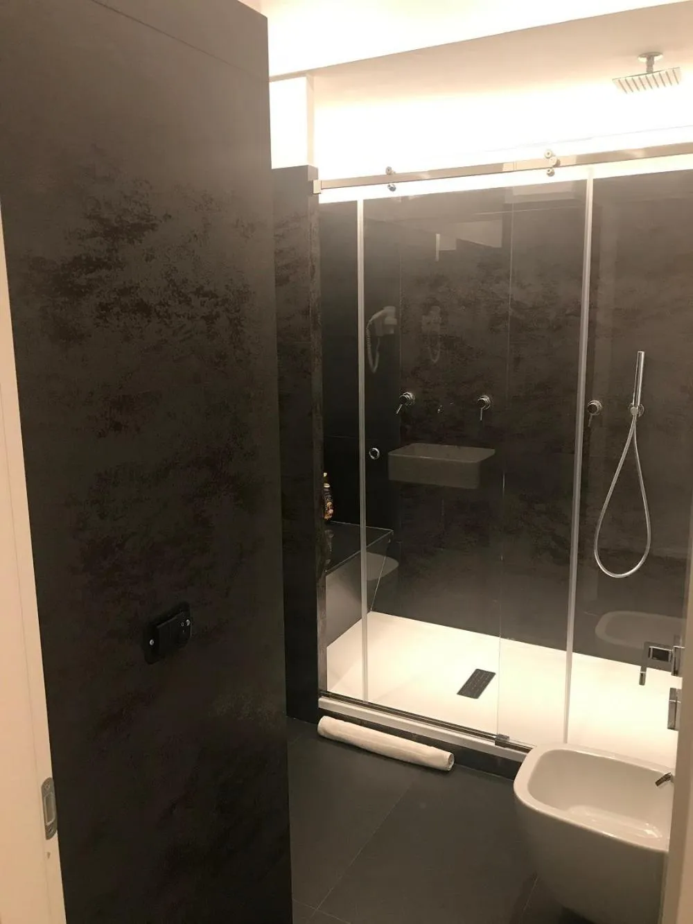 The Boutique Napoli Suite