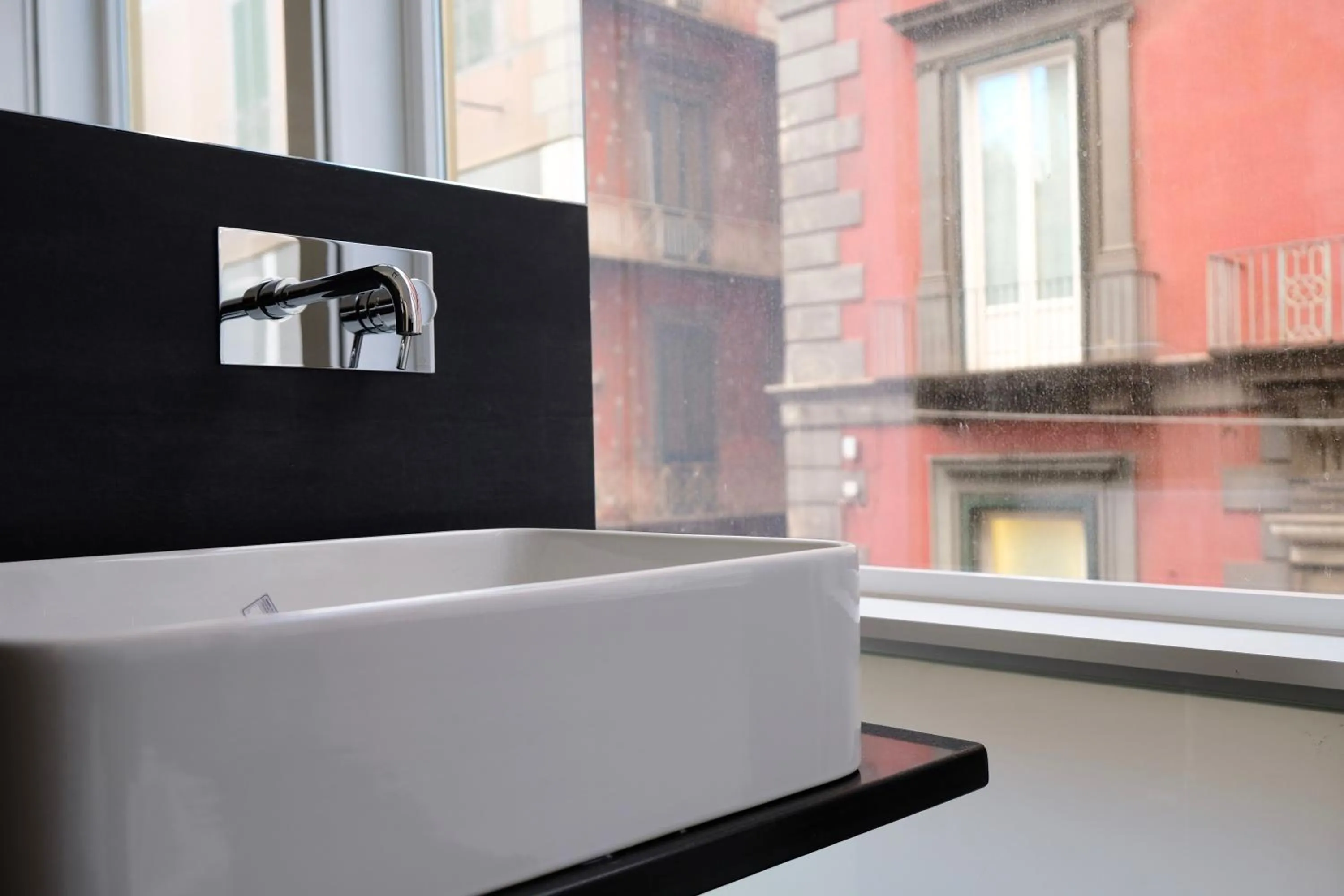 The Boutique Napoli Suite