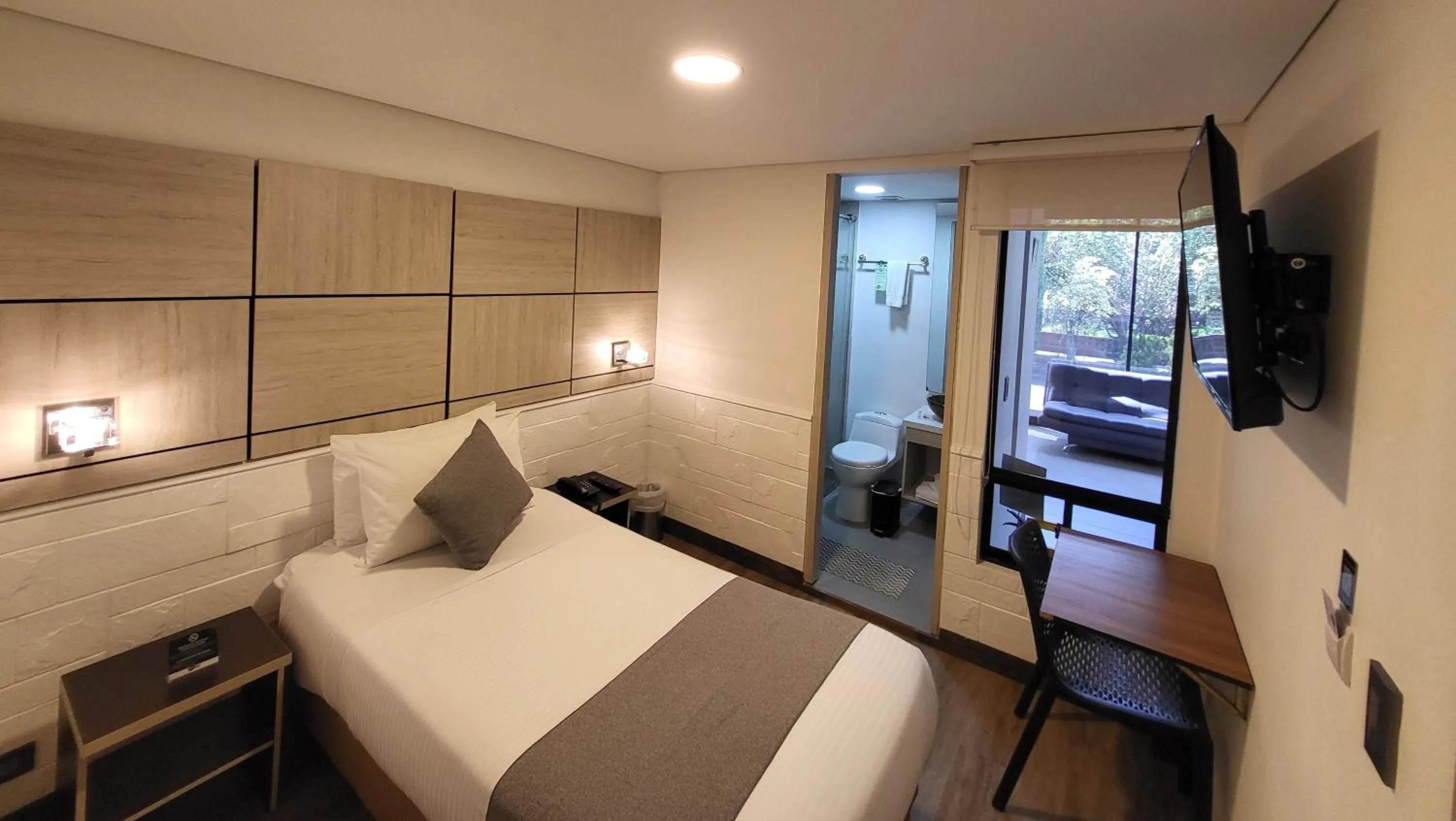 Bed in BOG URBAN HOTEl