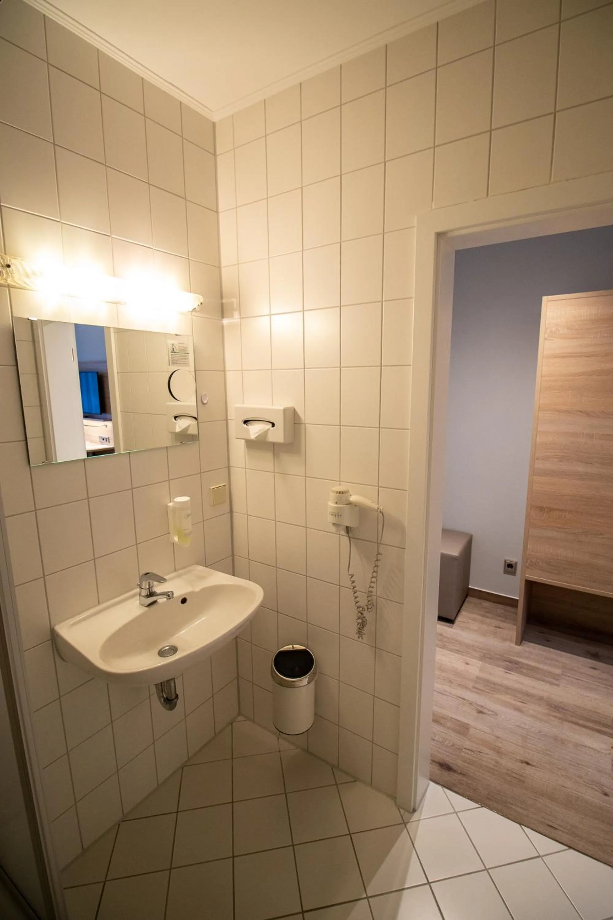 Bathroom in Hotel Fallersleber Spieker