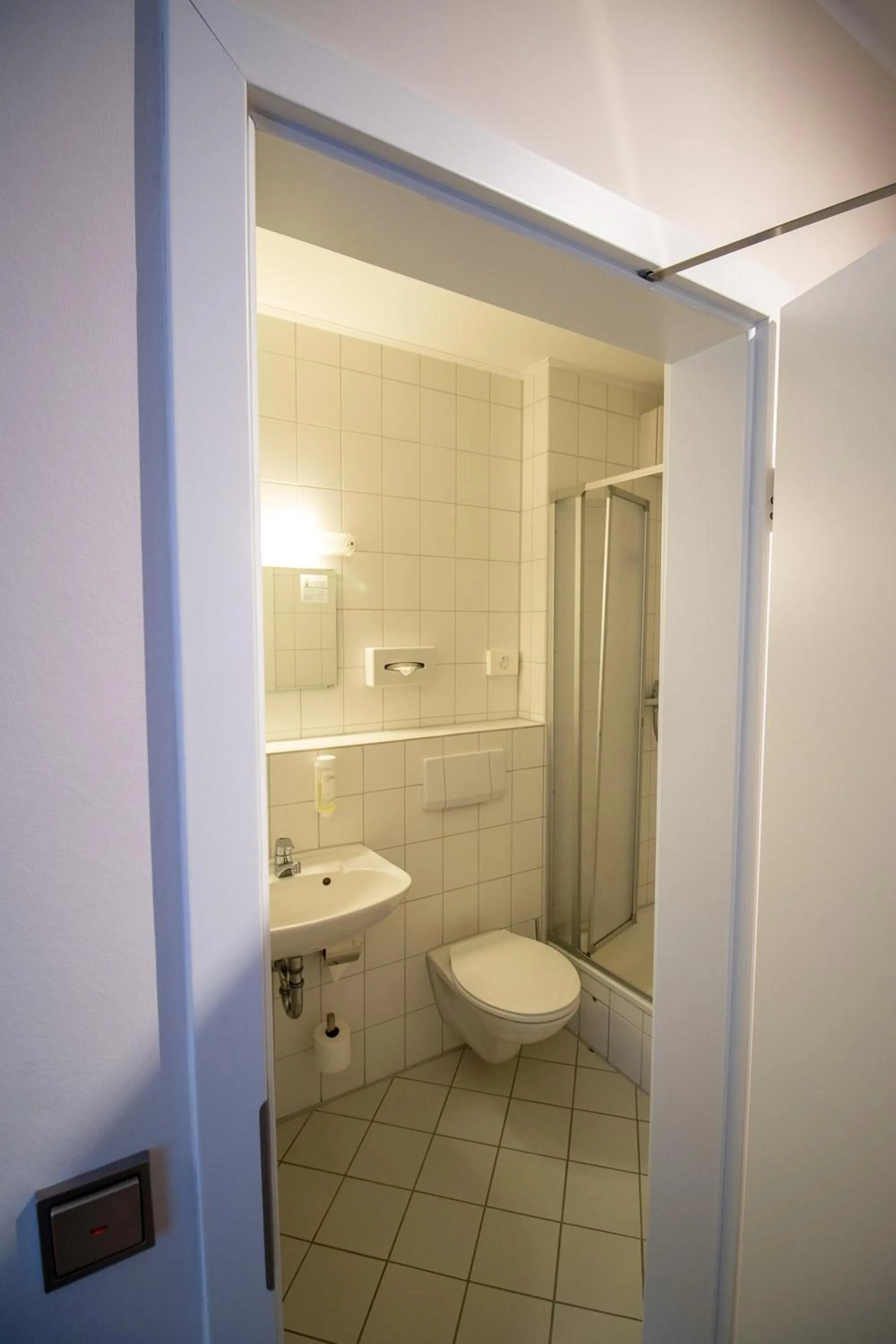 Bathroom in Hotel Fallersleber Spieker