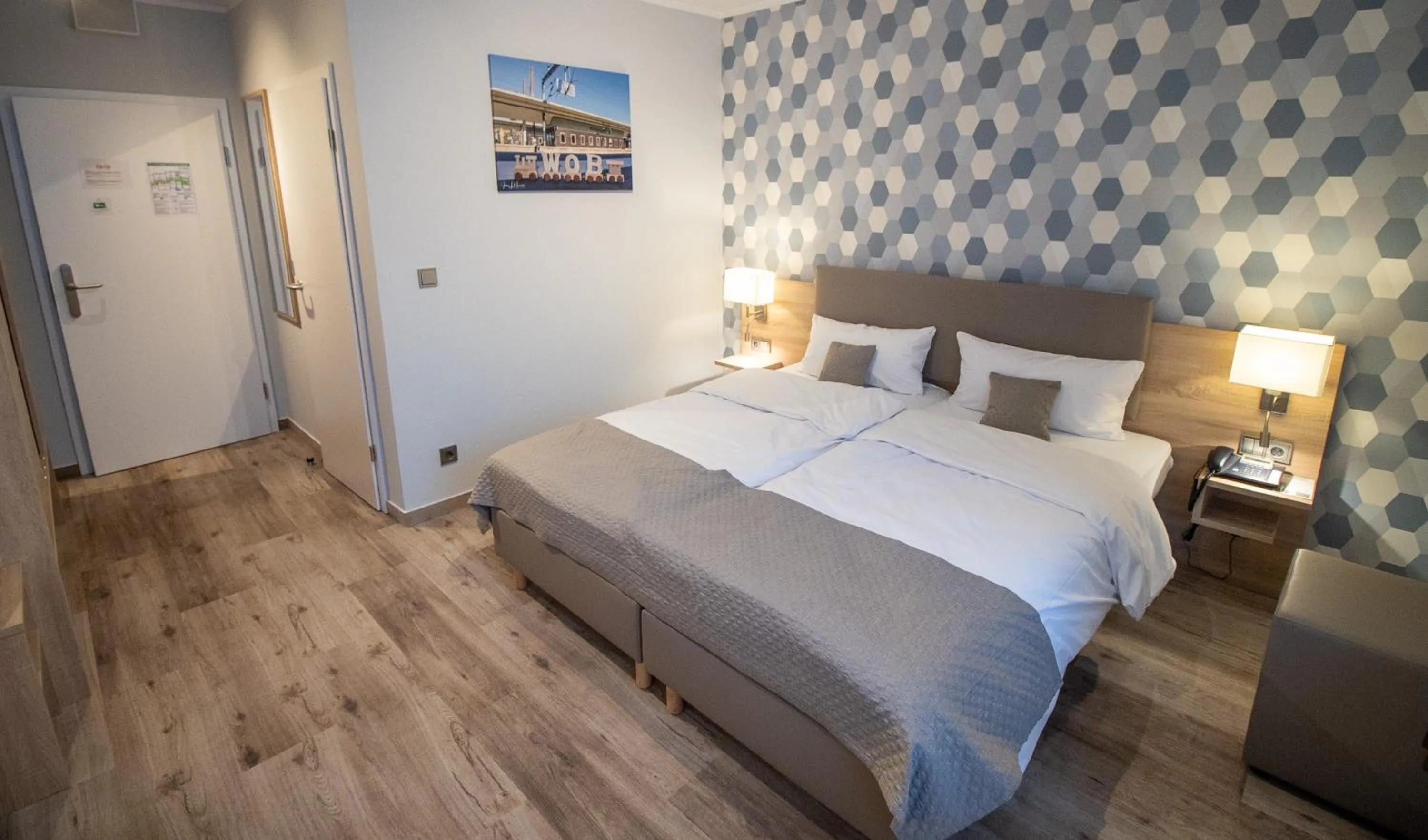 Photo of the whole room, Bed in Hotel Fallersleber Spieker