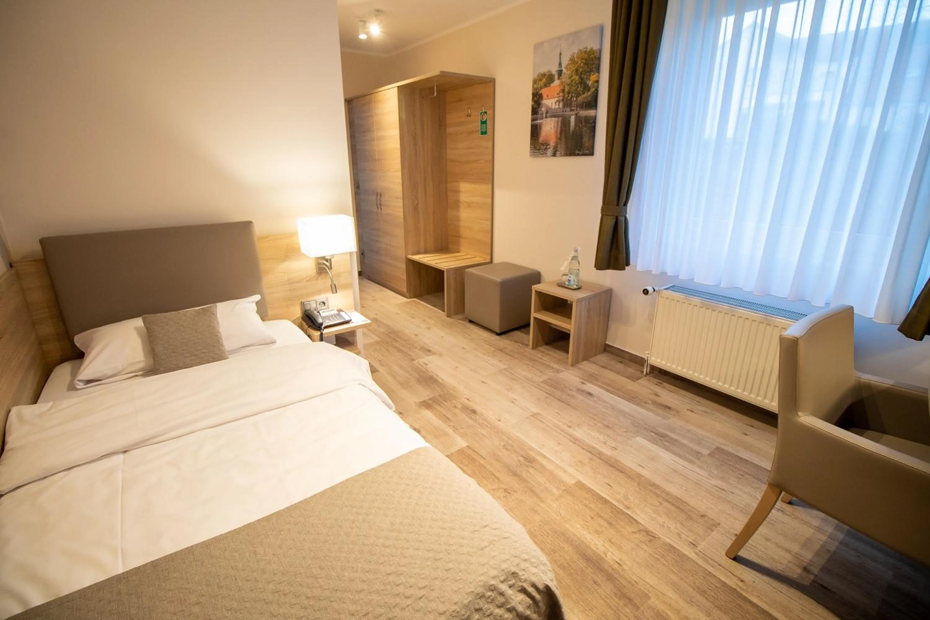 Photo of the whole room, Bed in Hotel Fallersleber Spieker