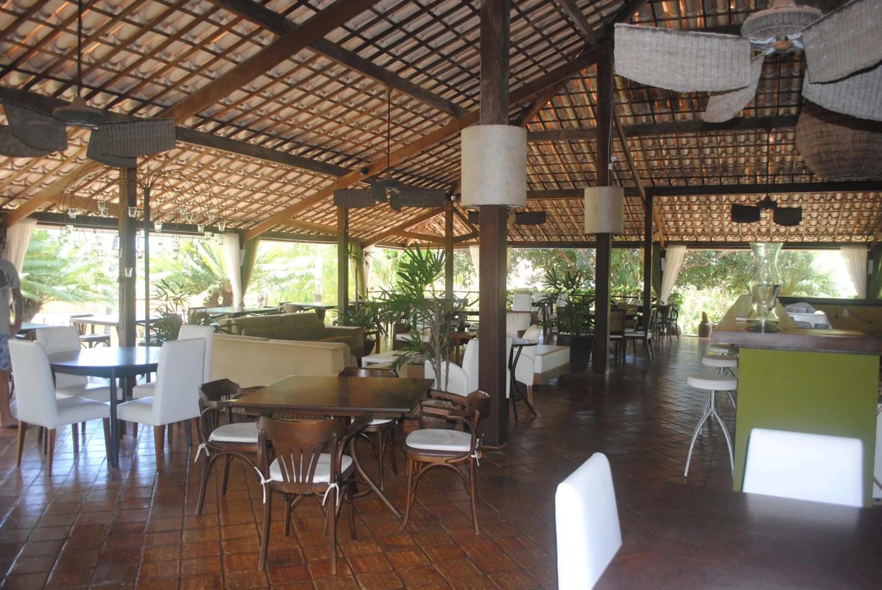 Restaurant/places to eat in Casa Girassois