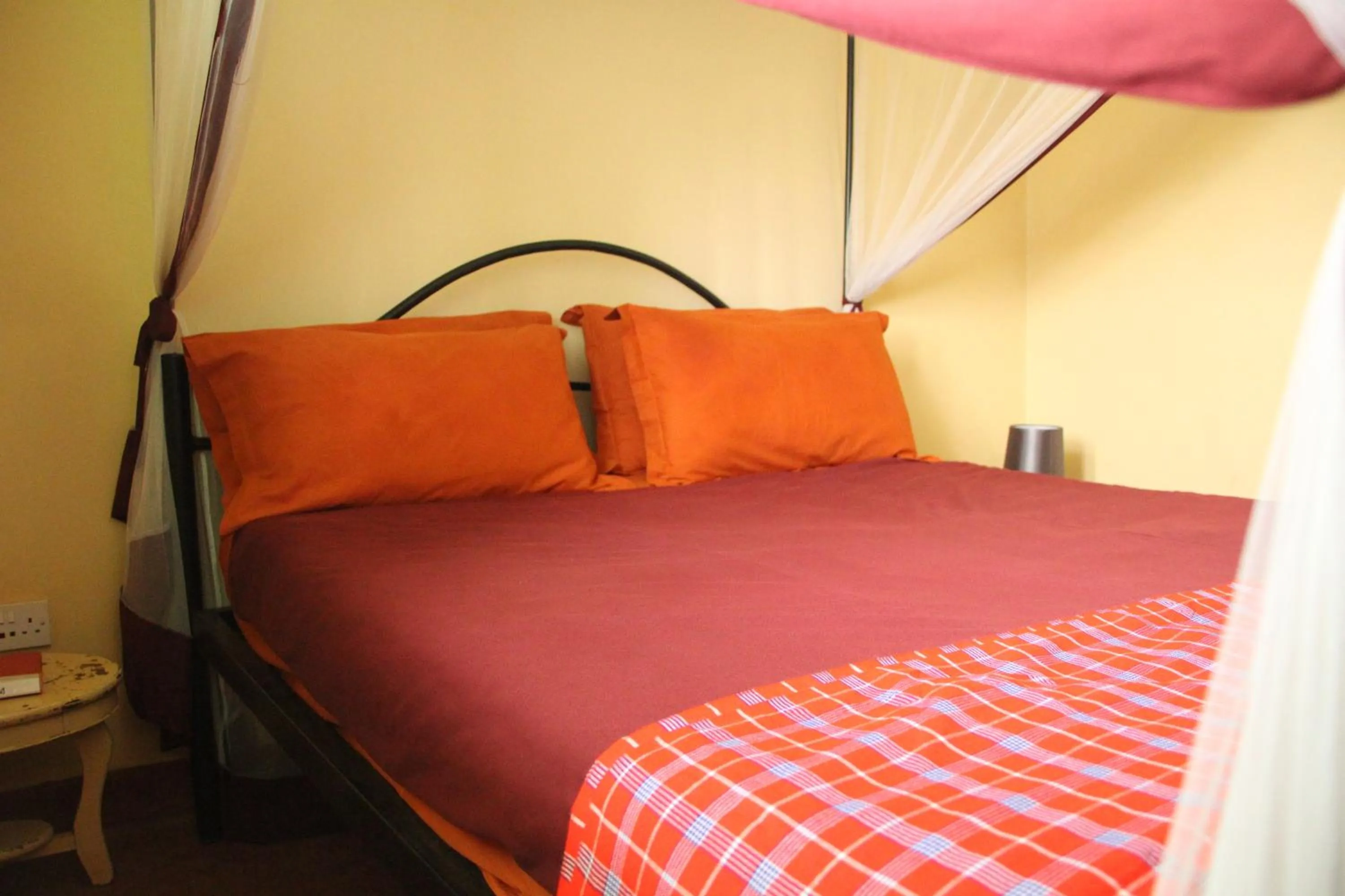 Bed in Red Chilli Hideaway