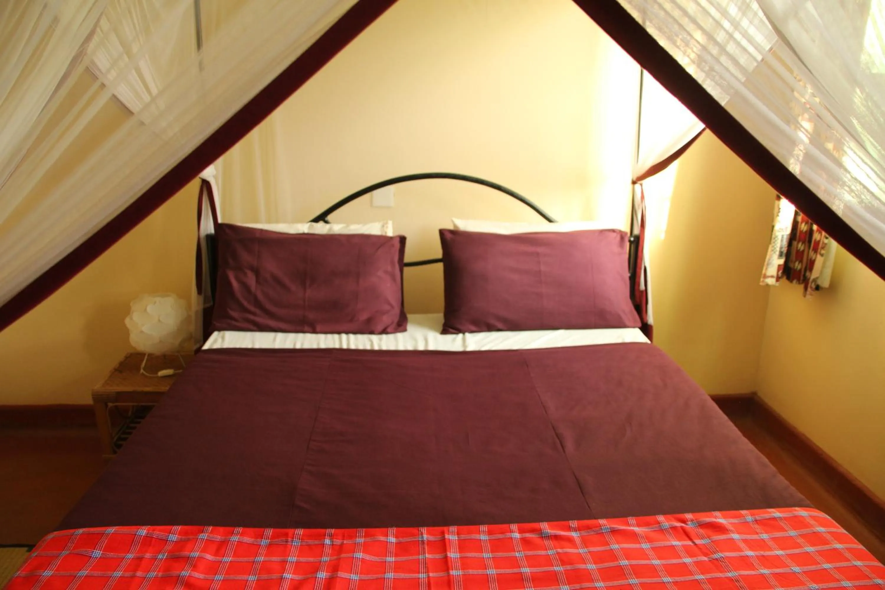 Bed in Red Chilli Hideaway