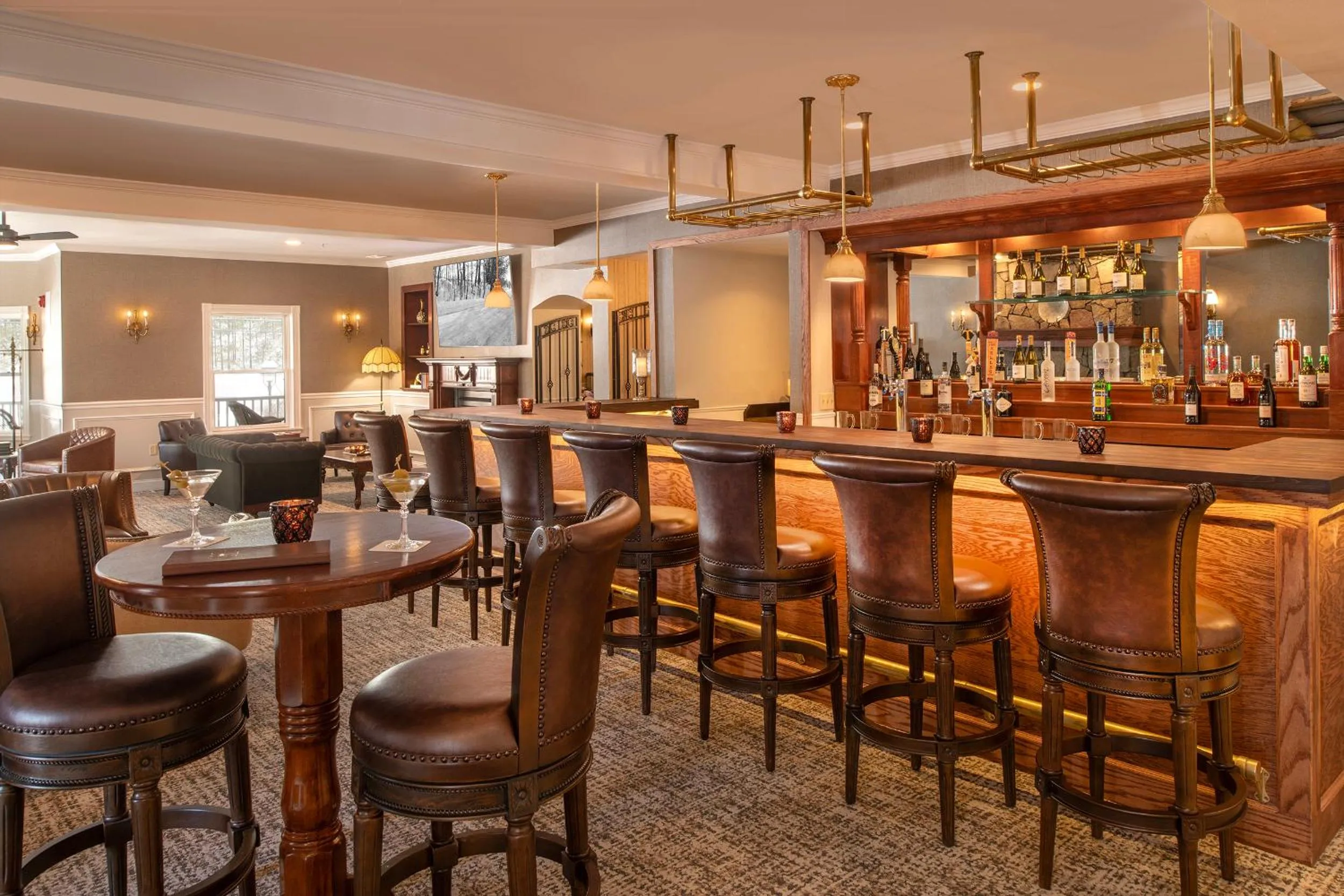 Lounge or bar in The Inn at Thorn Hill