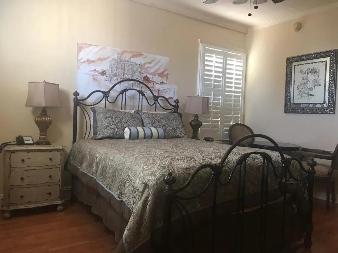 Bed in Mayflower Hotel