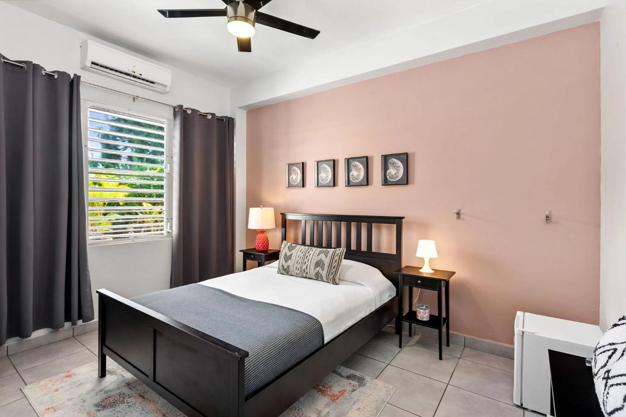 Bedroom, Bed in Rincon Plaza Hotel