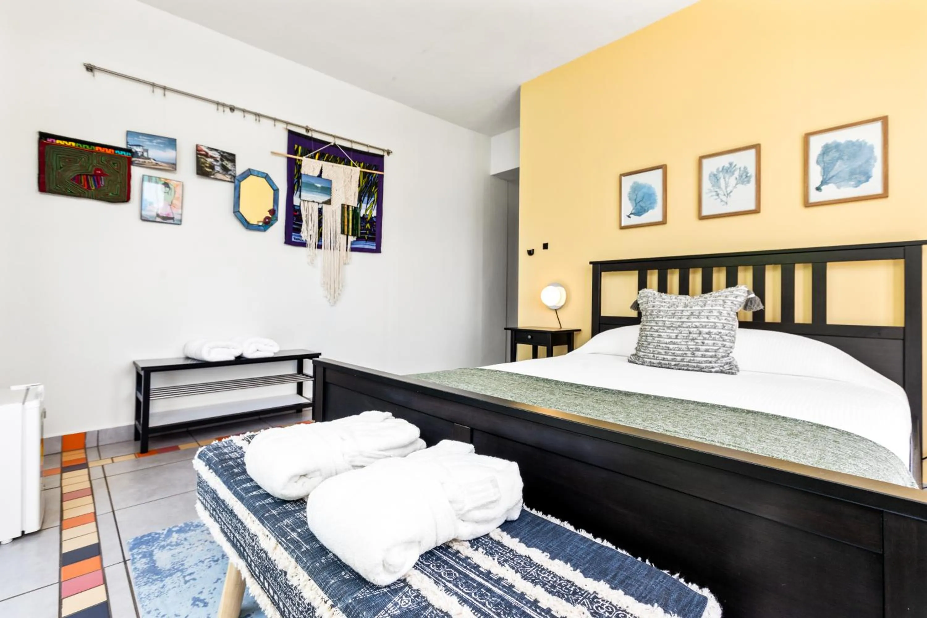 Bedroom, Bed in Rincon Plaza Hotel