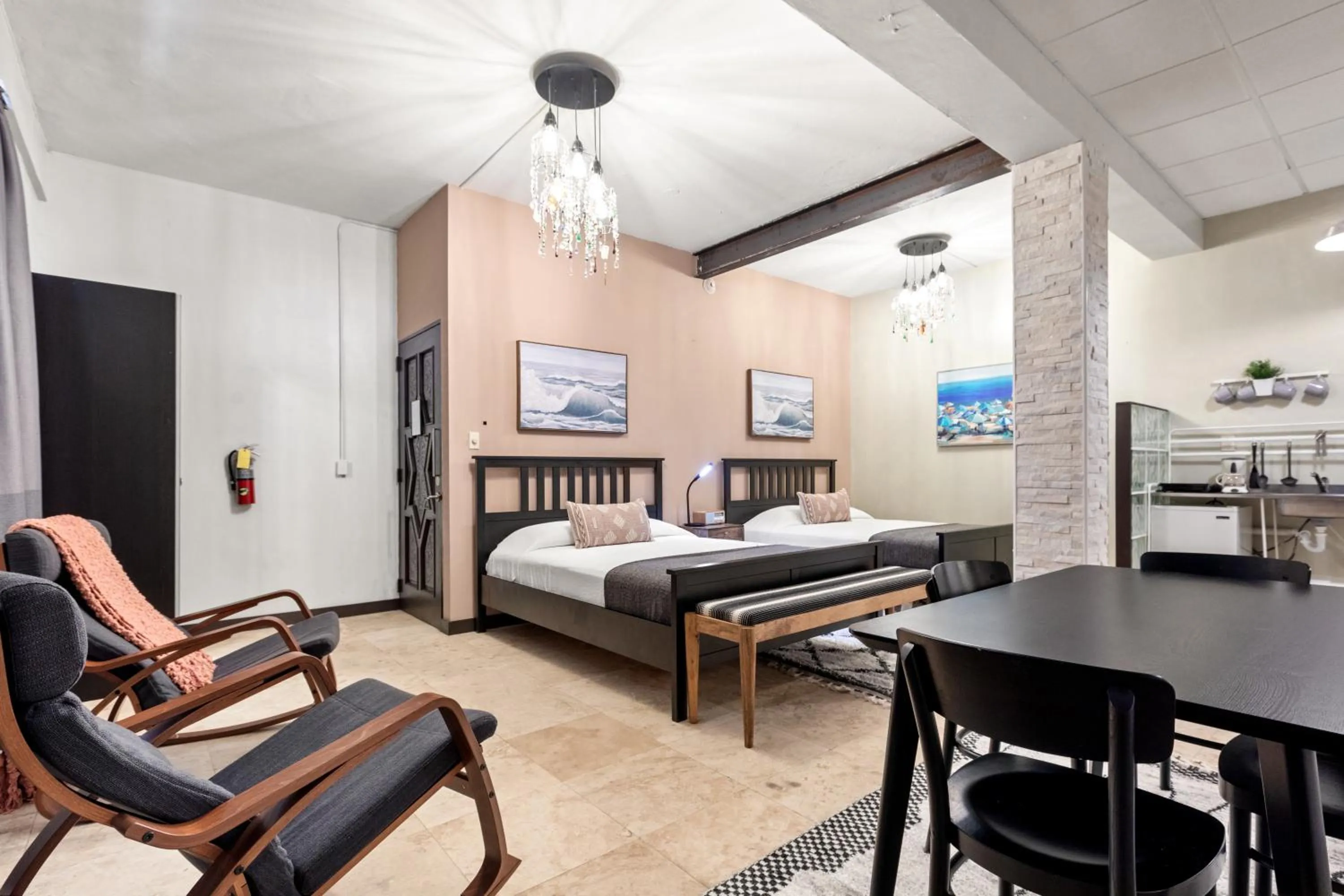 Bedroom, Bed in Rincon Plaza Hotel