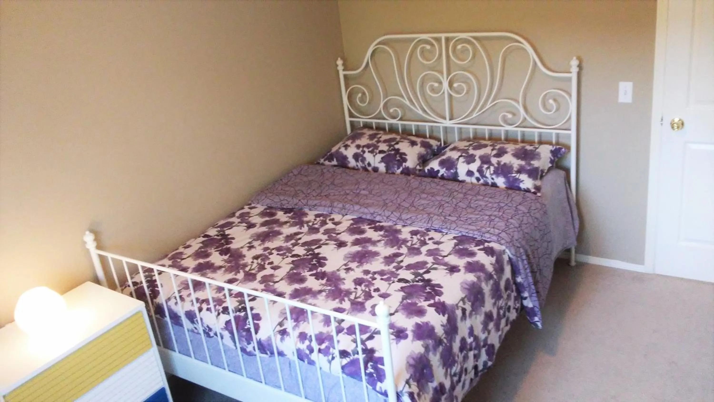 Bed in Brother Li Homestay