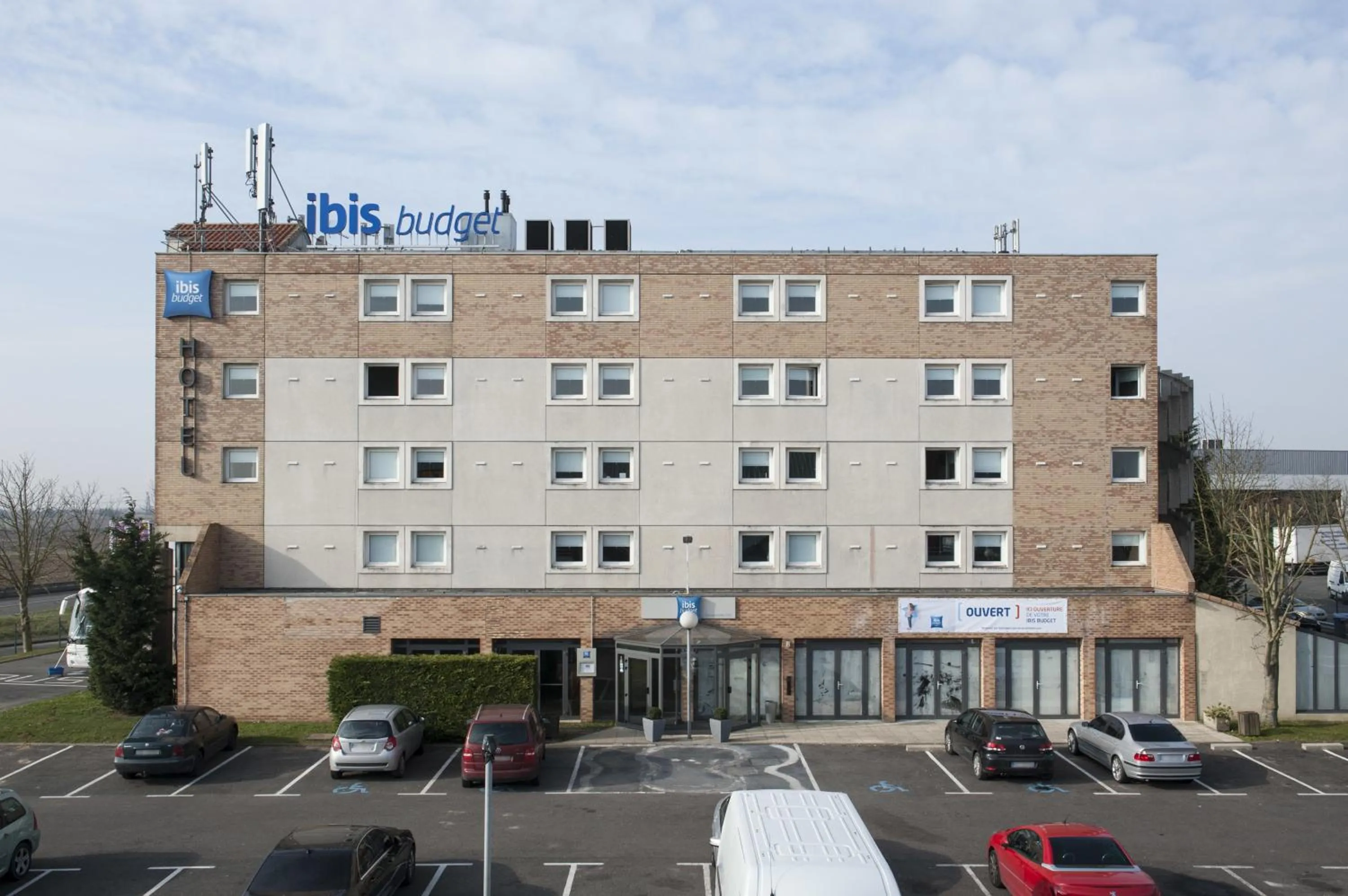 Property building in ibis budget Goussainville Charles de Gaulle