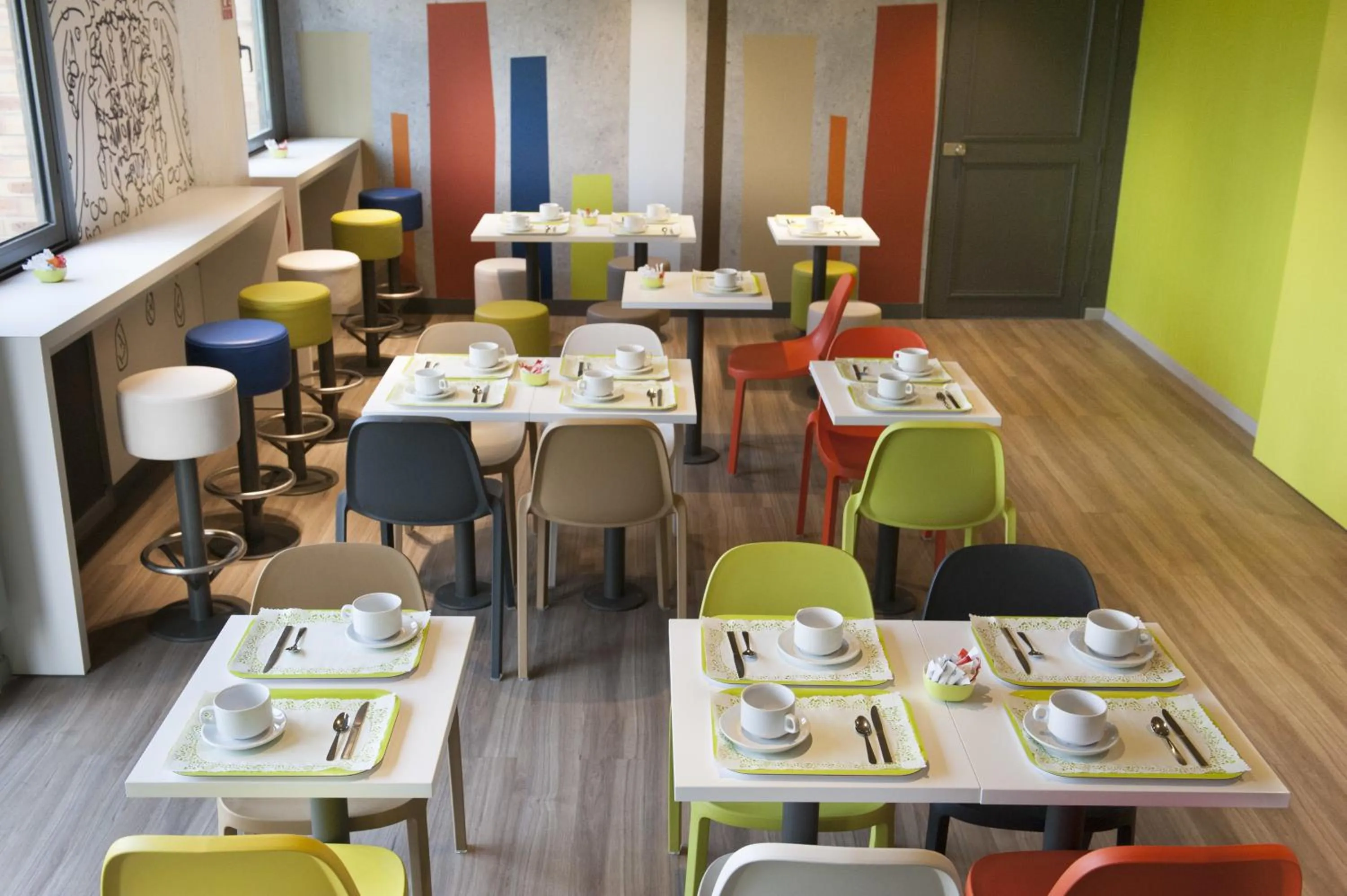 Restaurant/places to eat in ibis budget Goussainville Charles de Gaulle