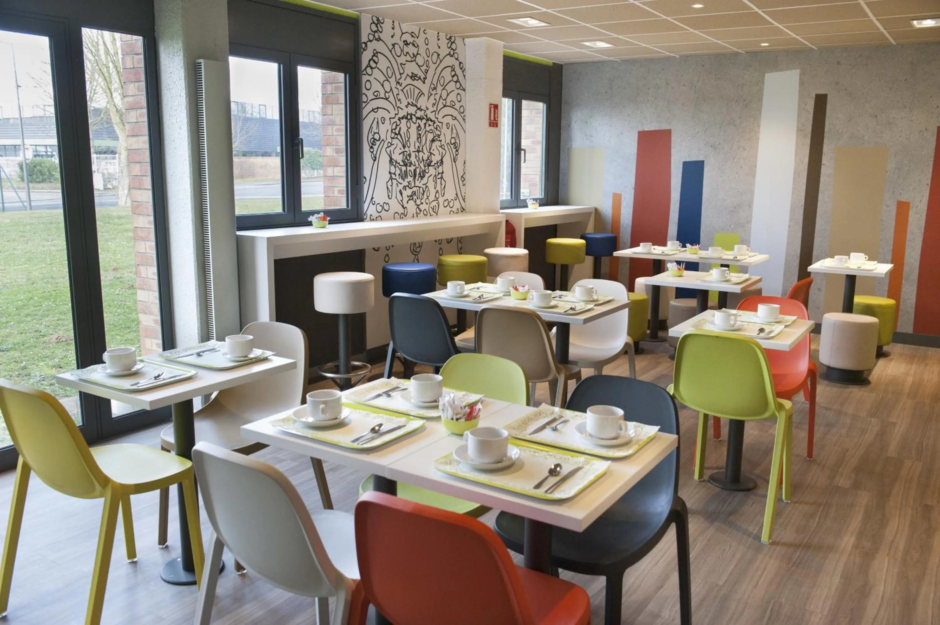 Restaurant/places to eat in ibis budget Goussainville Charles de Gaulle